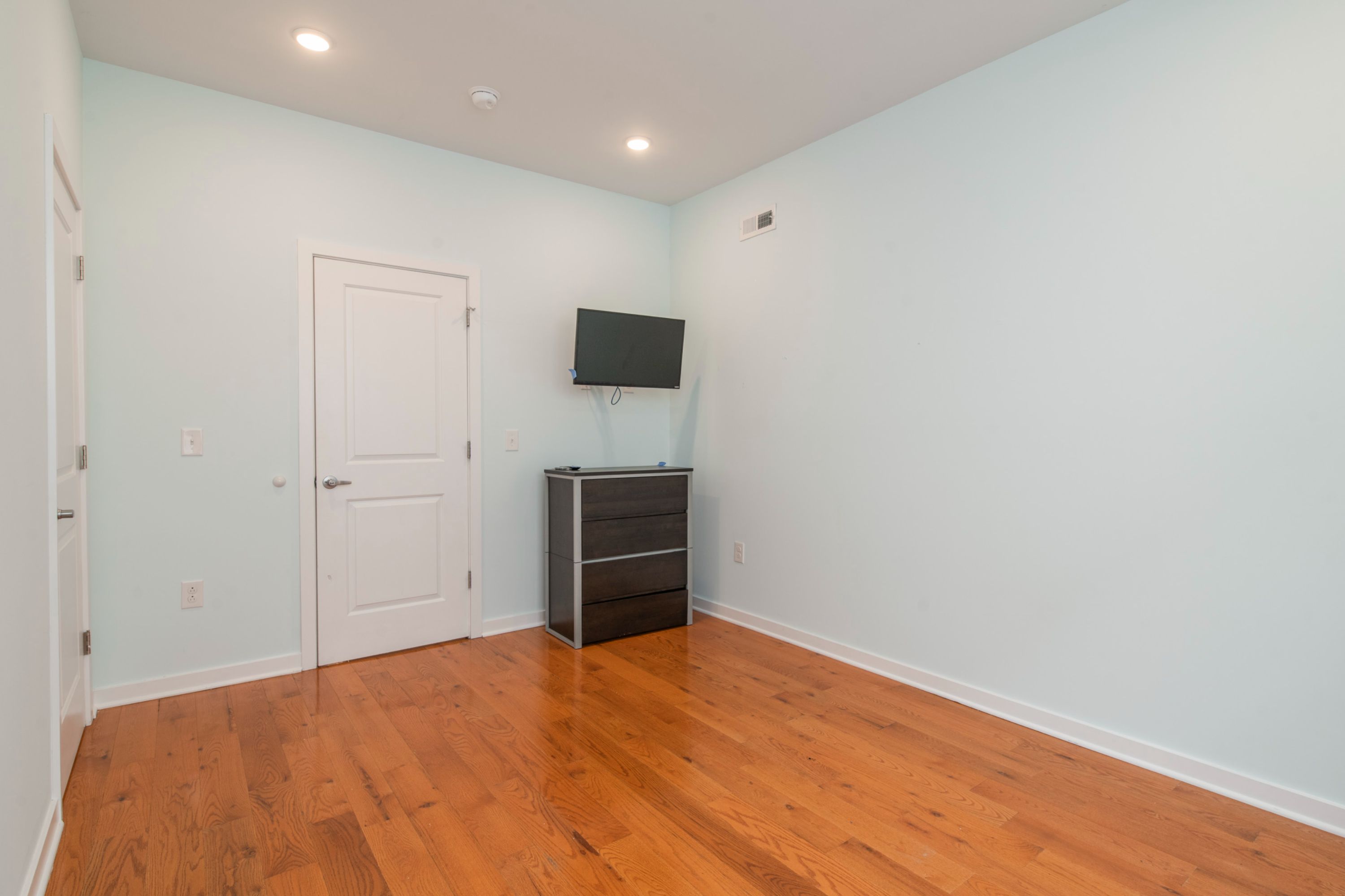 1517 SEYBERT ST Unit 2