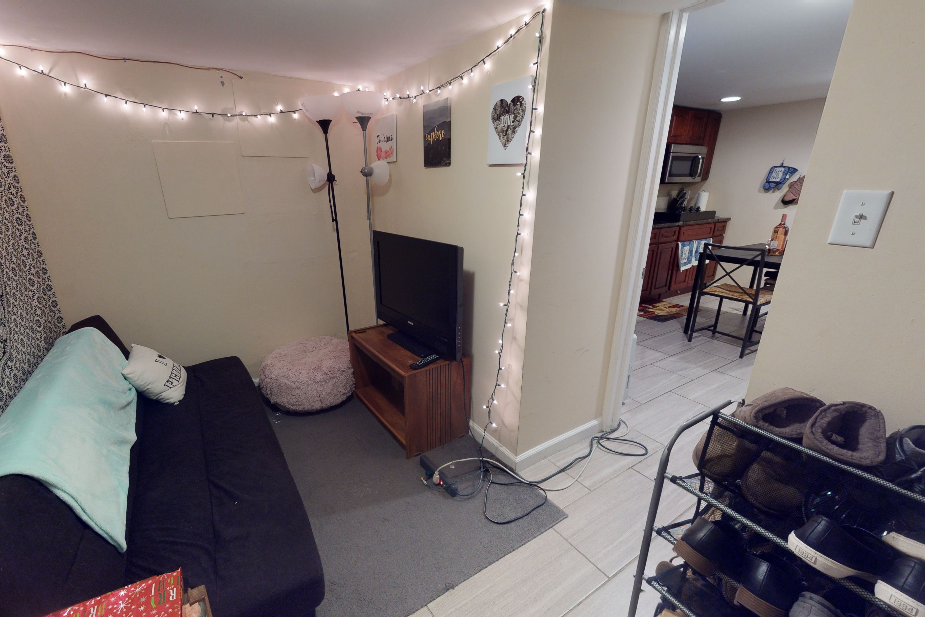 623 S 42nd St Unit Lower