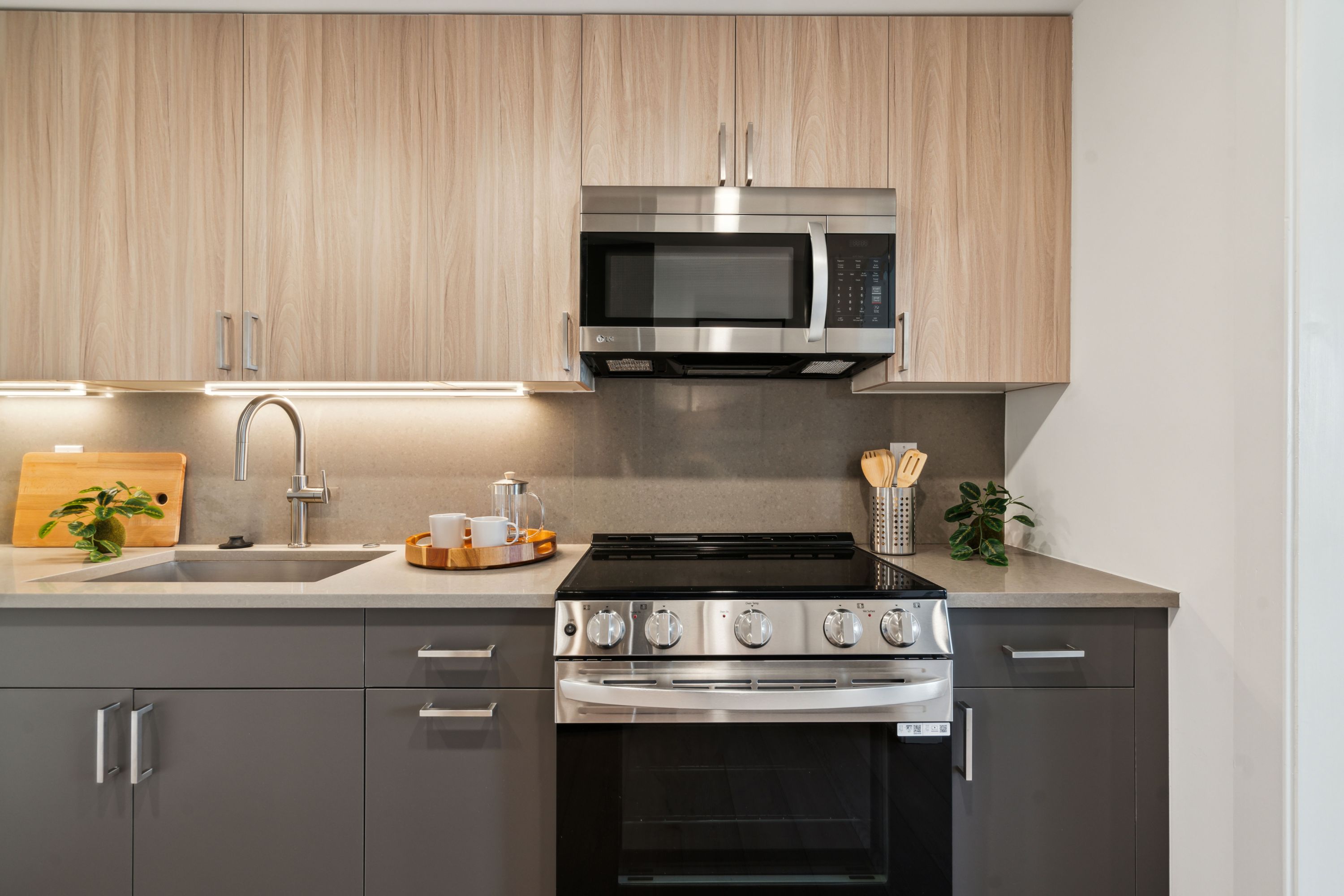 2000 Dreer St Unit 403