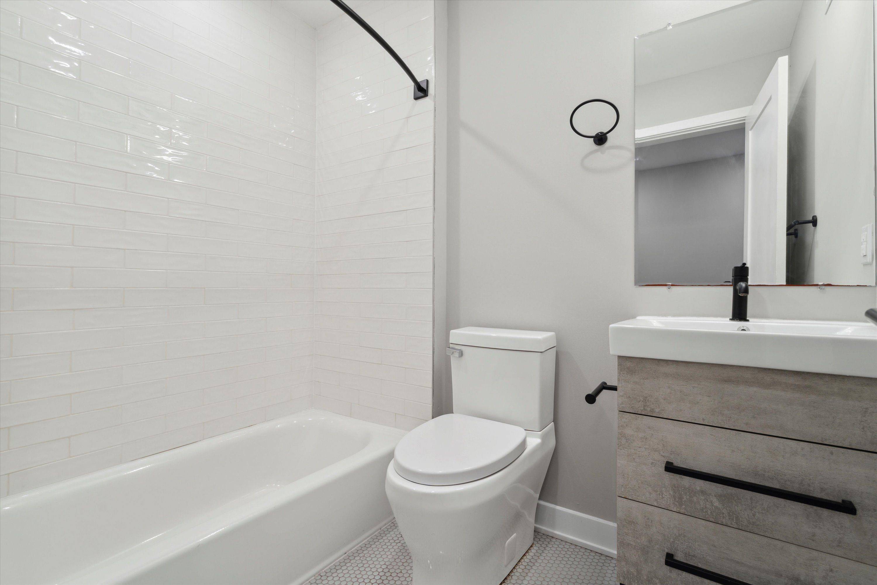 1841-43 N Gratz ST Unit C1