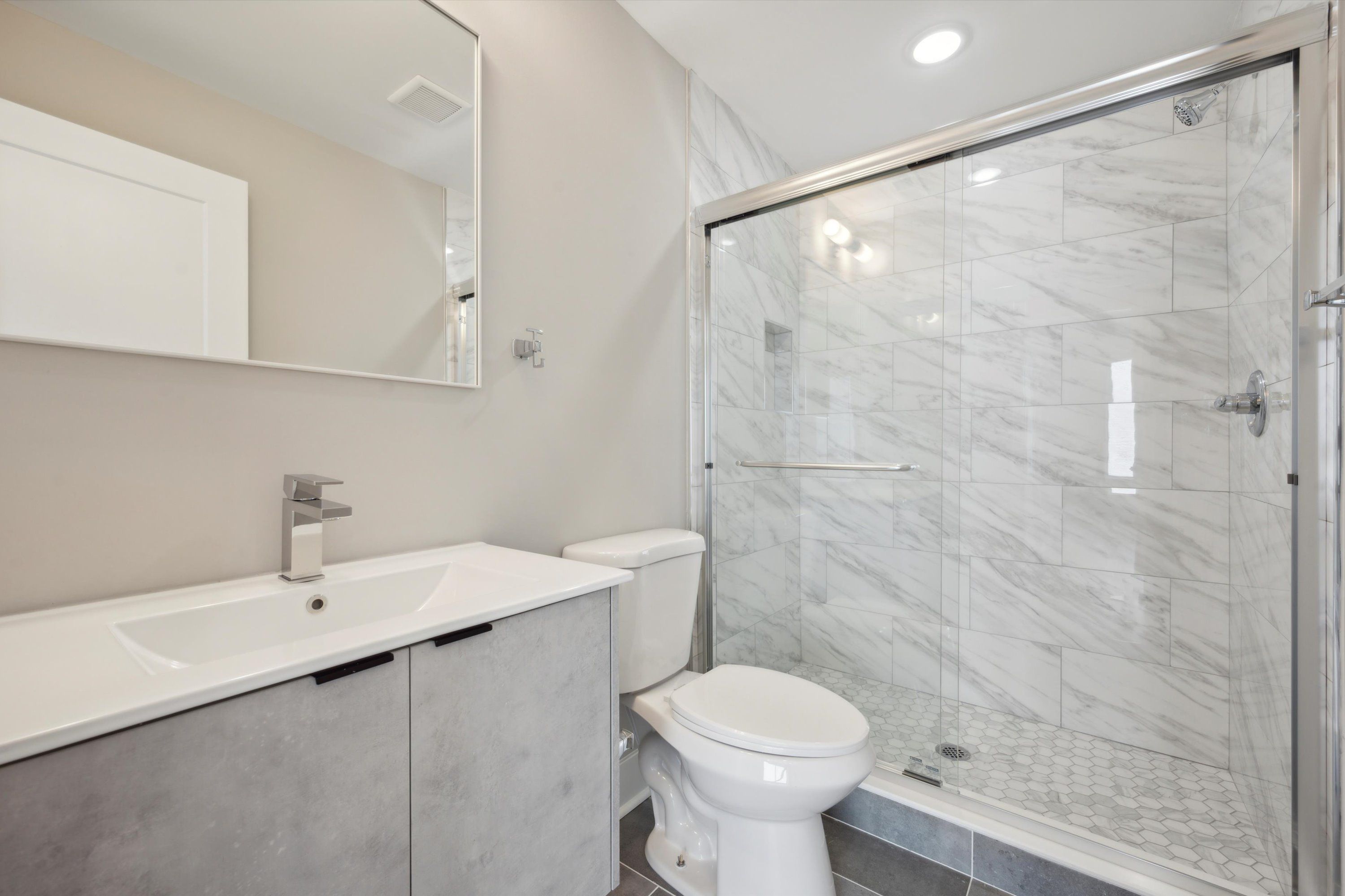 1513 Seybert St Unit 2
