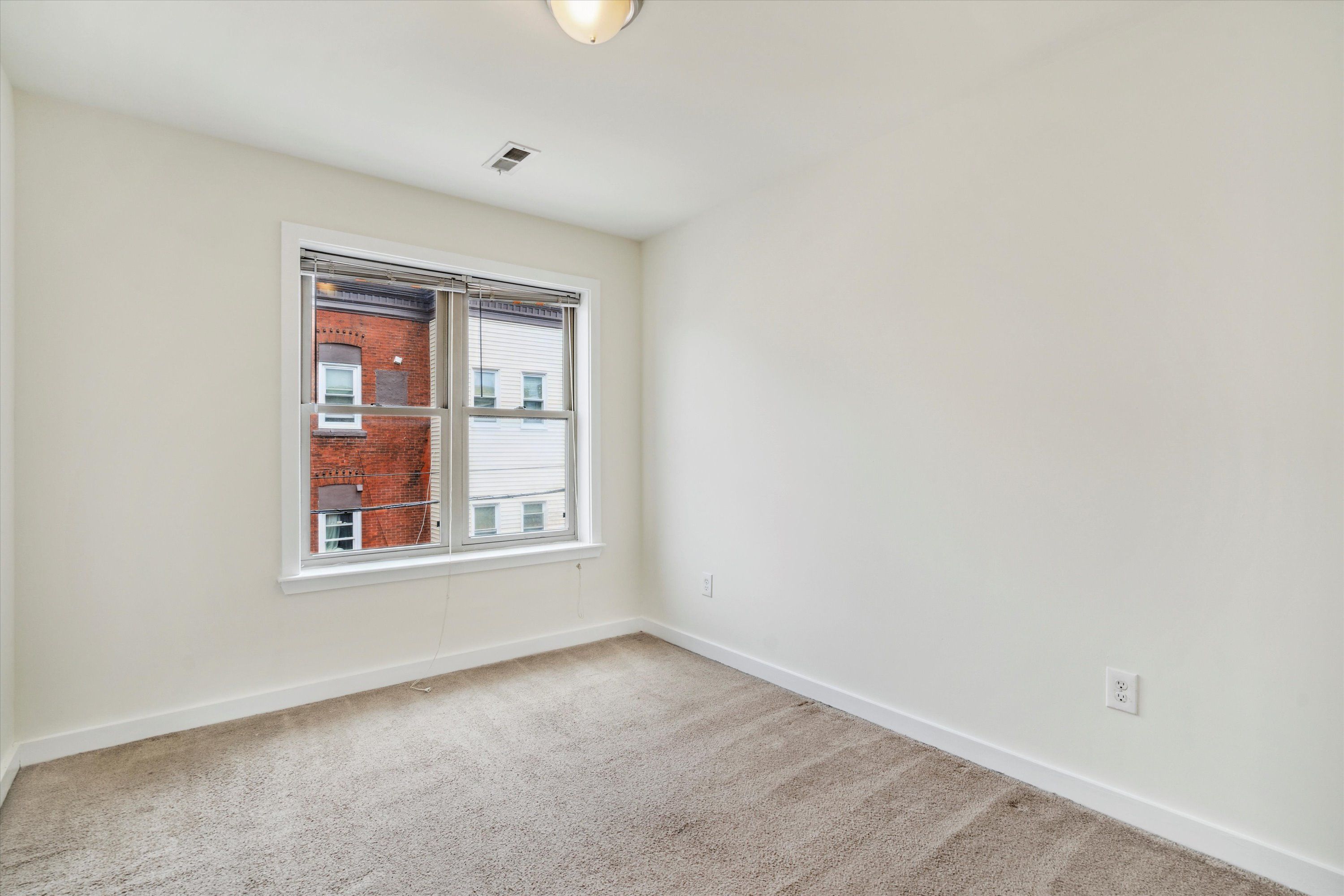2025 N 17th ST Unit 202