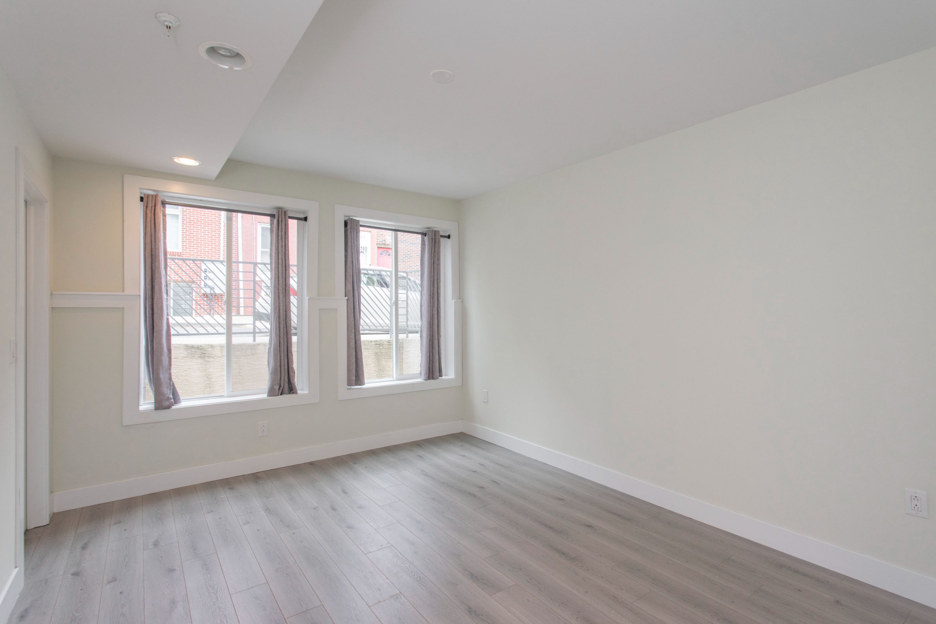1533-39 PARRISH ST Unit 2F