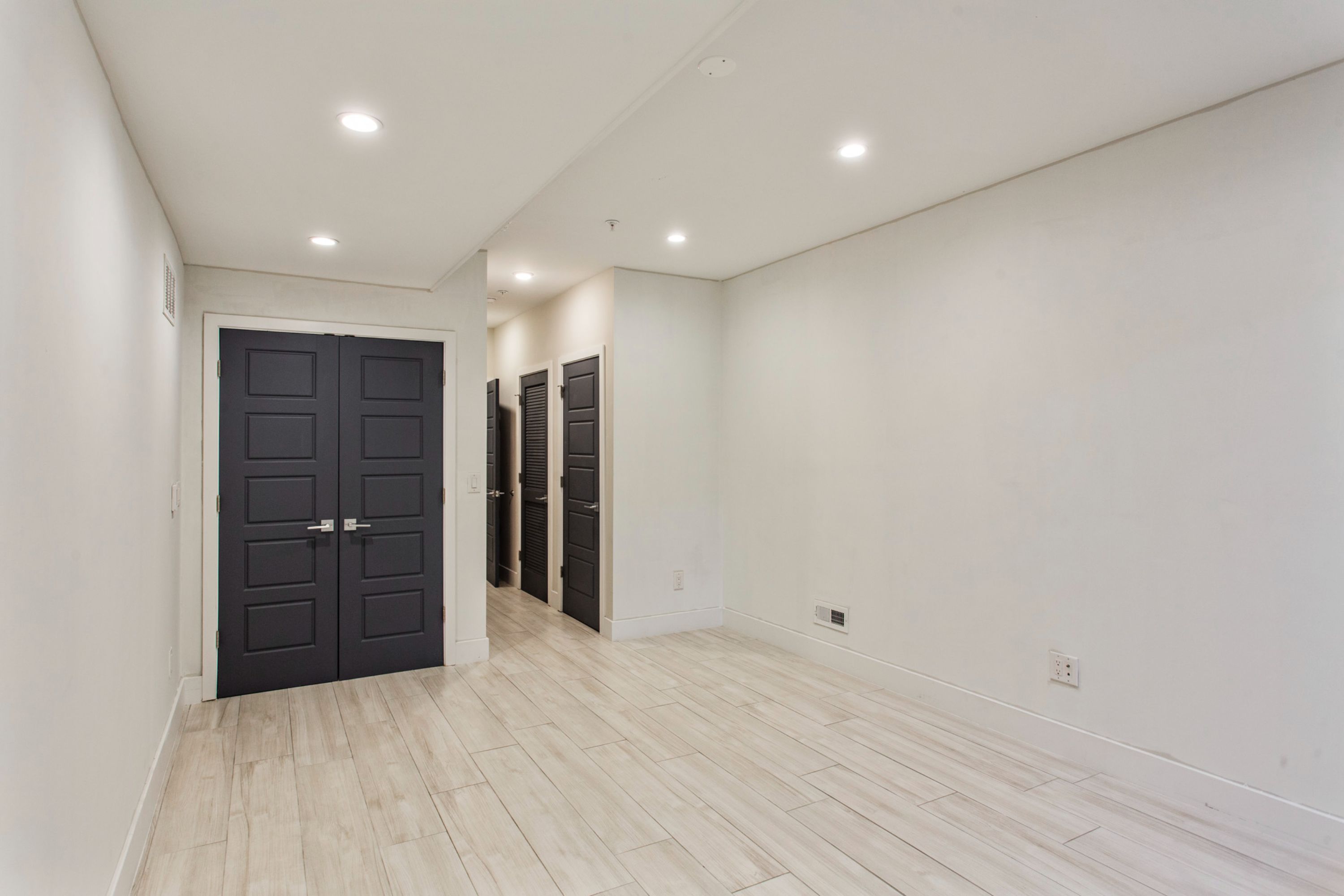2647 FEDERAL ST Unit 1