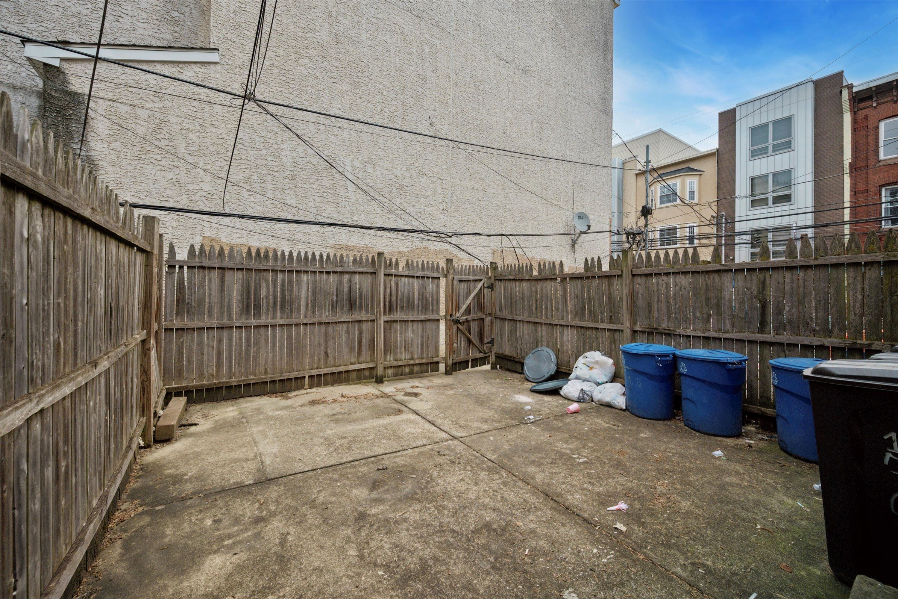 1703 W MONTGOMERY AVE Unit 1