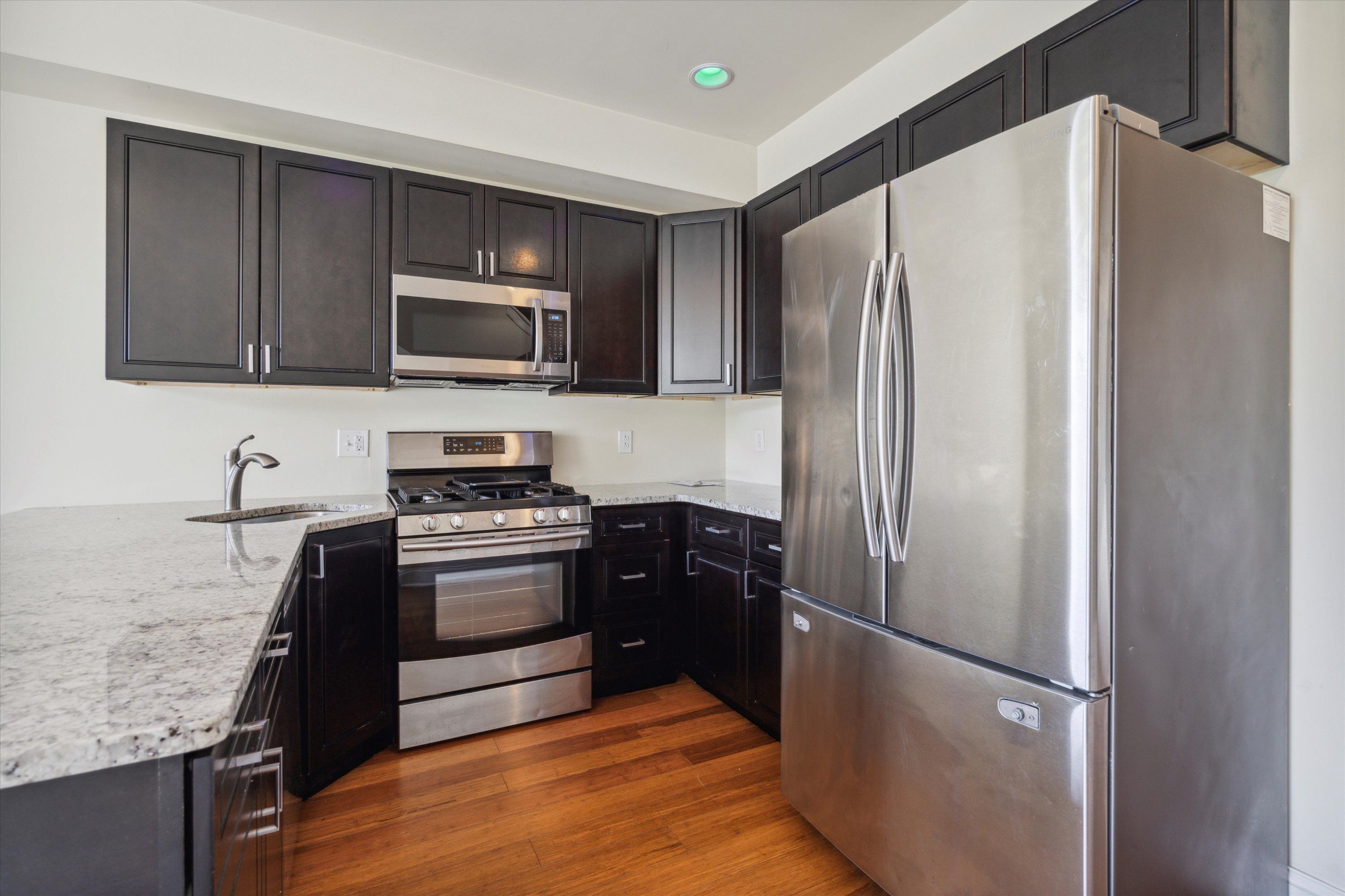 1714 FONTAIN ST Unit B