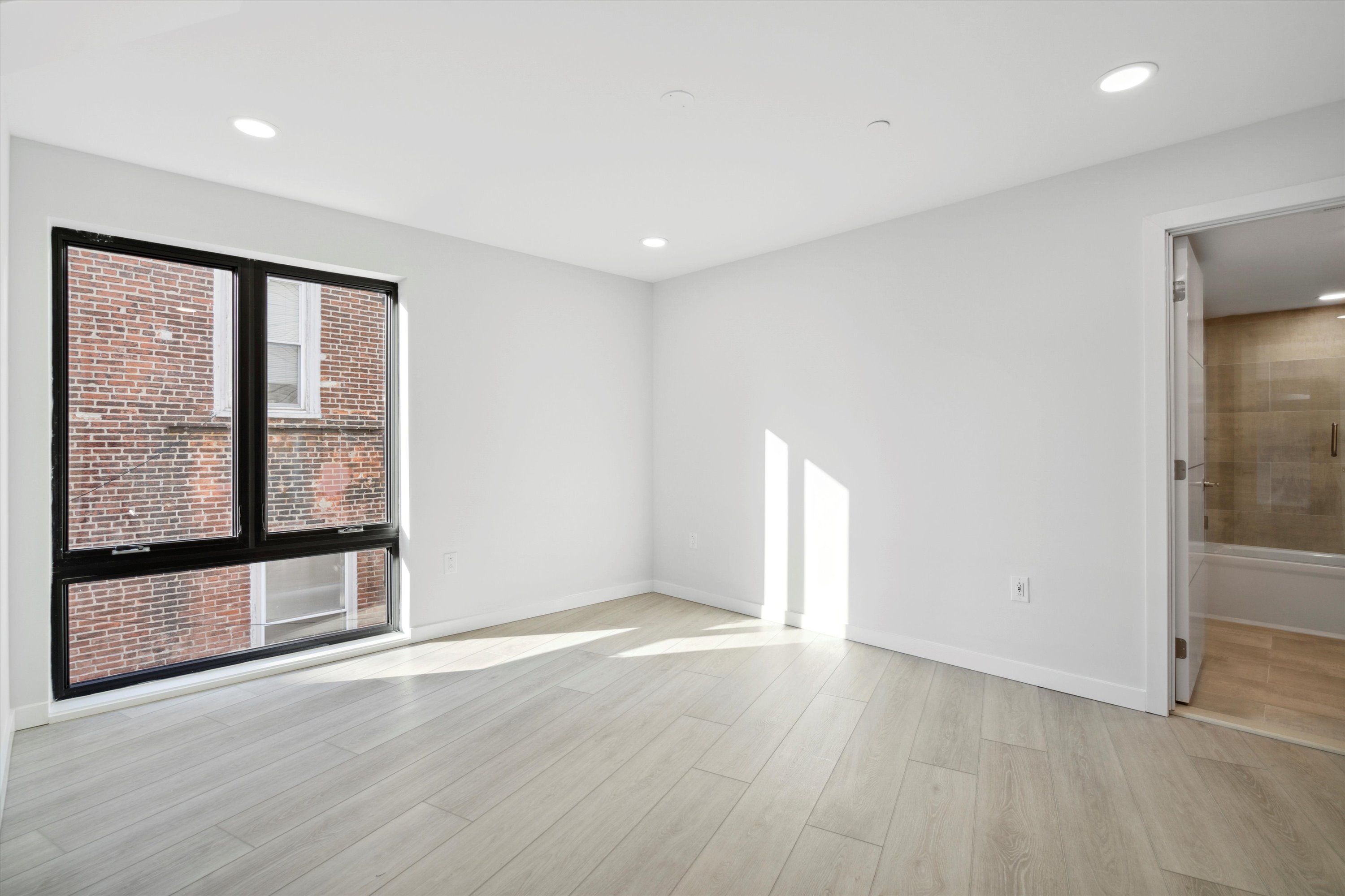 3804 Lancaster Ave Unit 302