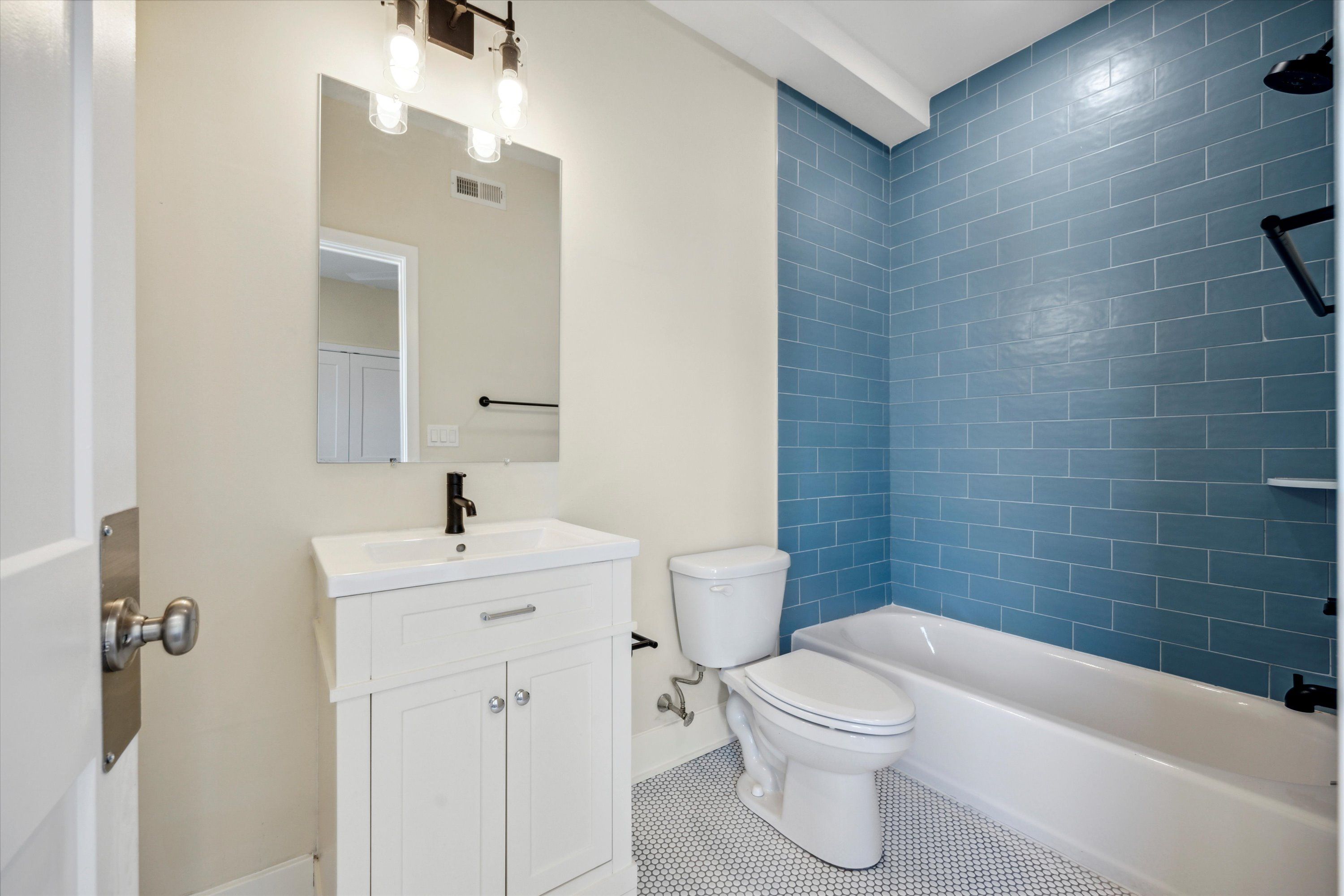 1804 W Berks St Unit 3F