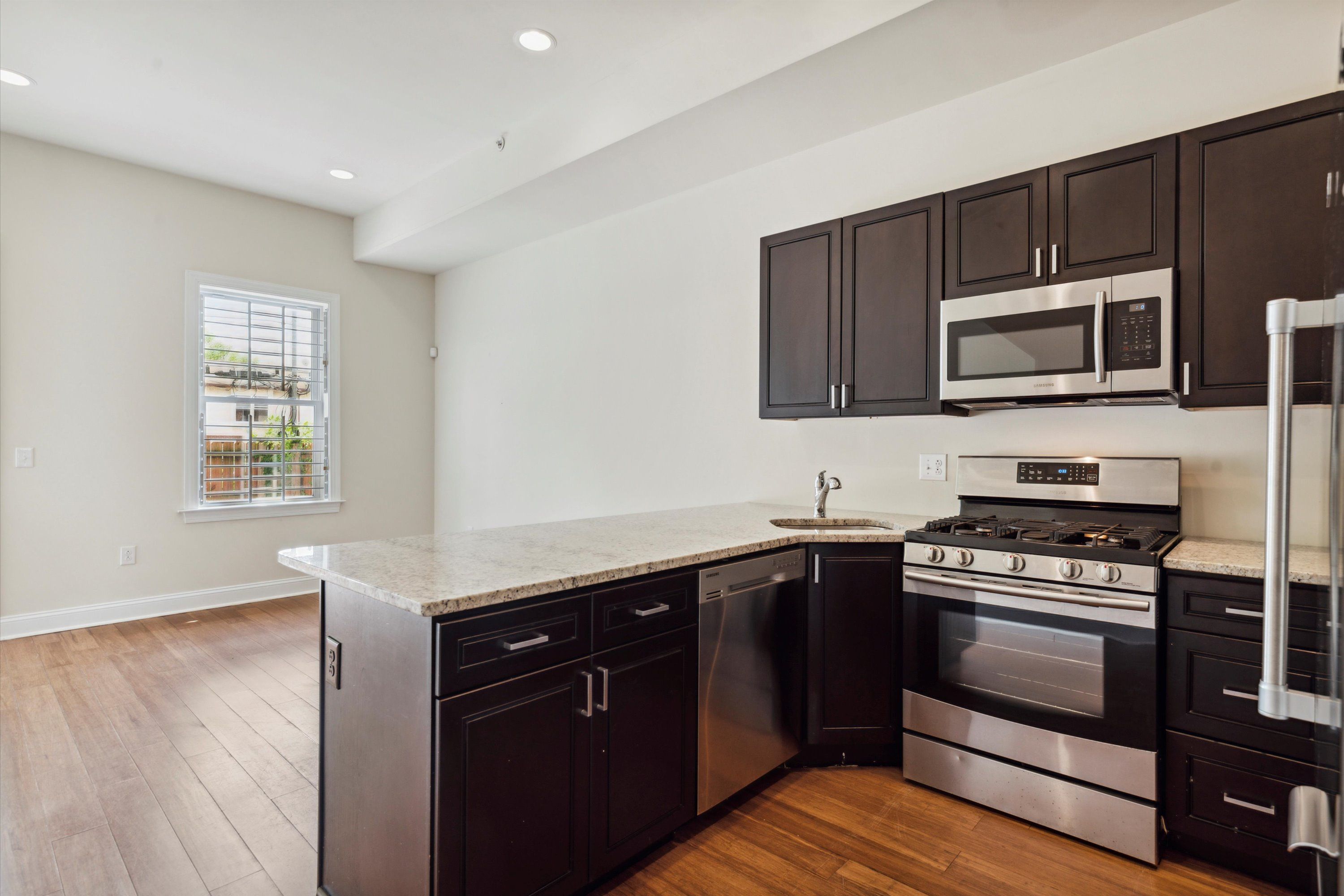 1714 FONTAIN ST Unit A