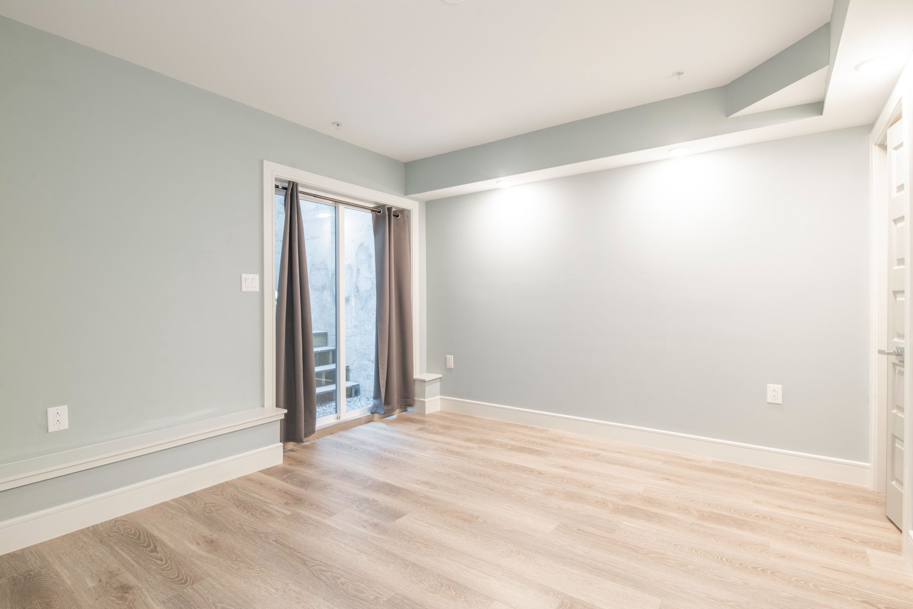 628 N Bodine ST Unit 1