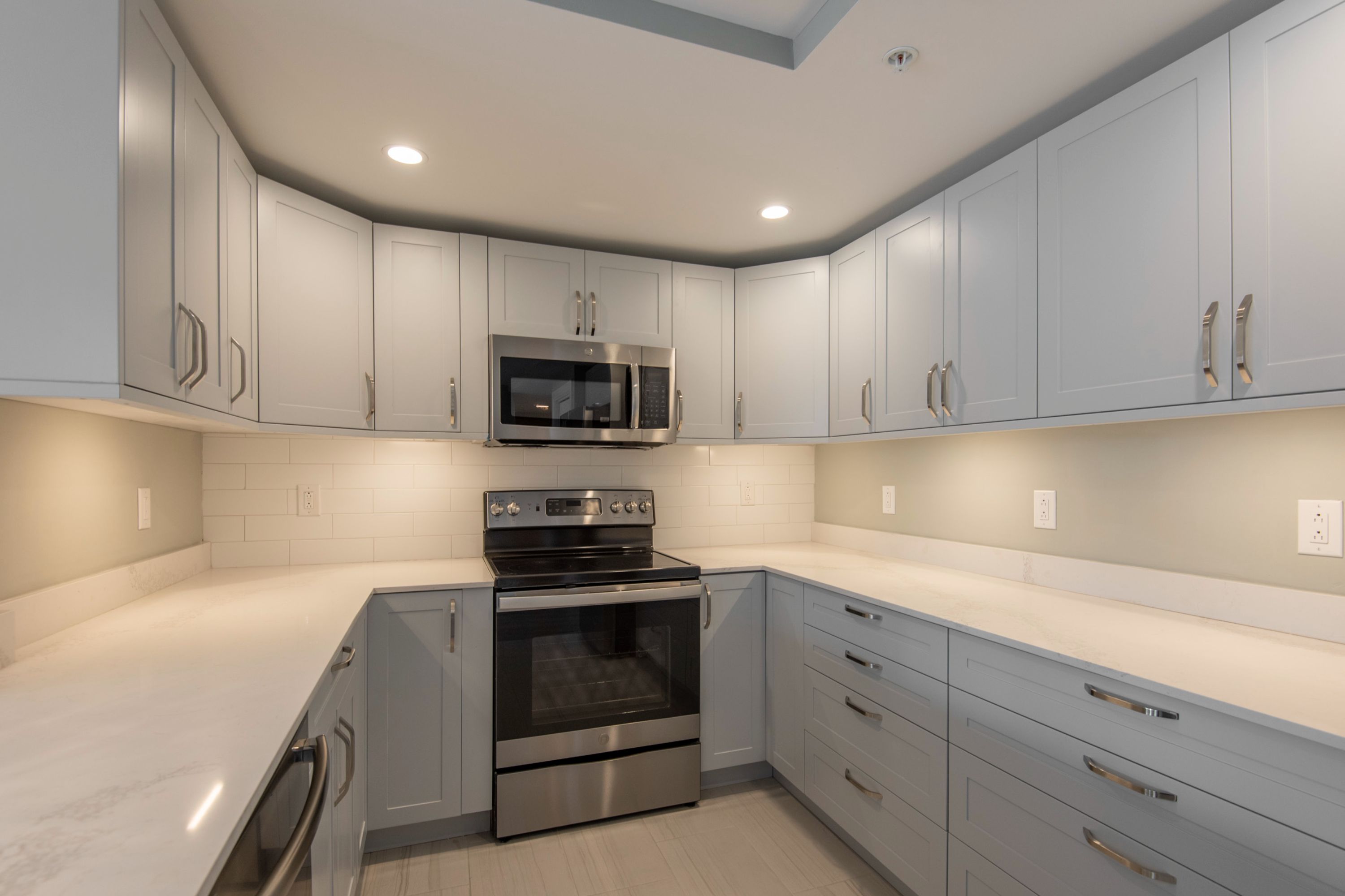 1133 E COLUMBIA AVE Unit 302