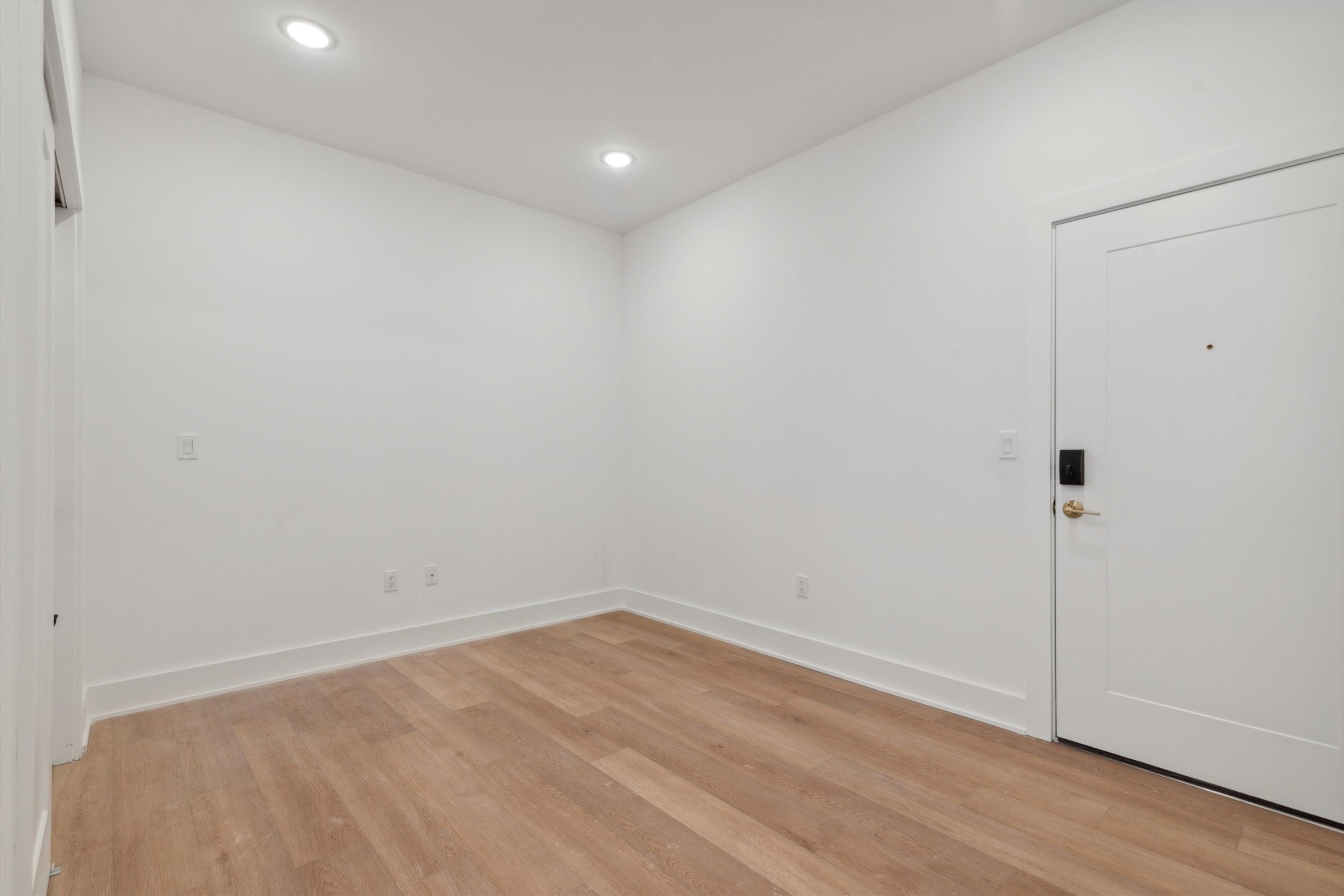 367 W Hortter St Unit 402