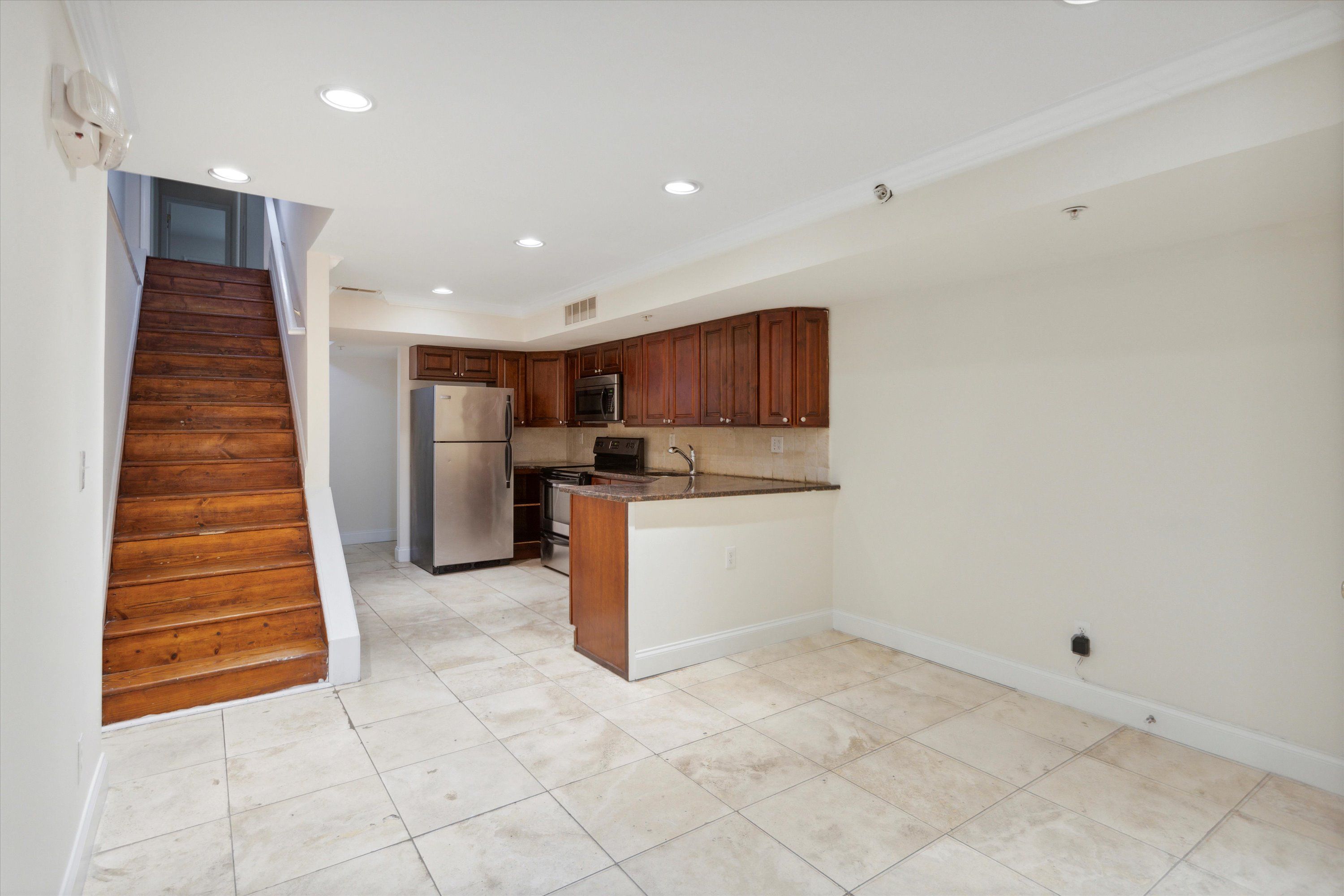 1723 Fontain ST Unit 1