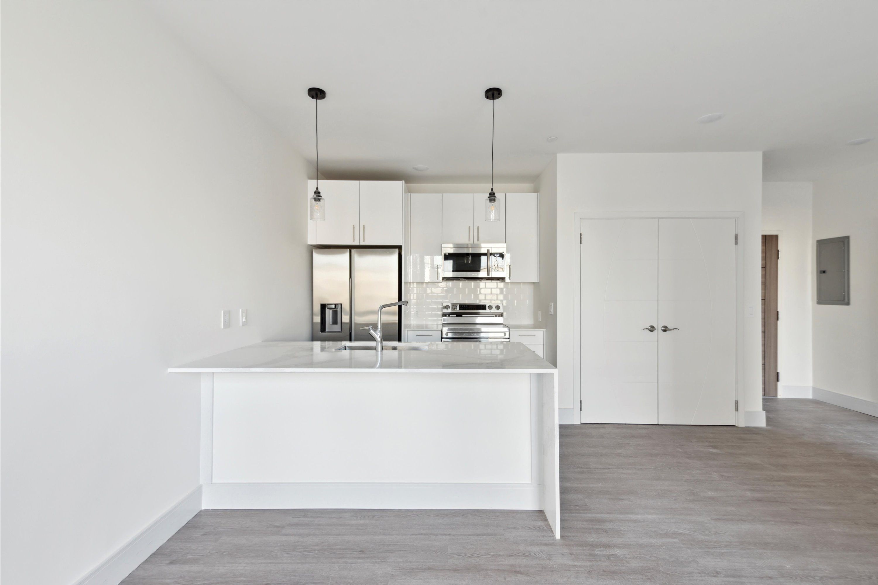 1221 E Fletcher St Unit 203