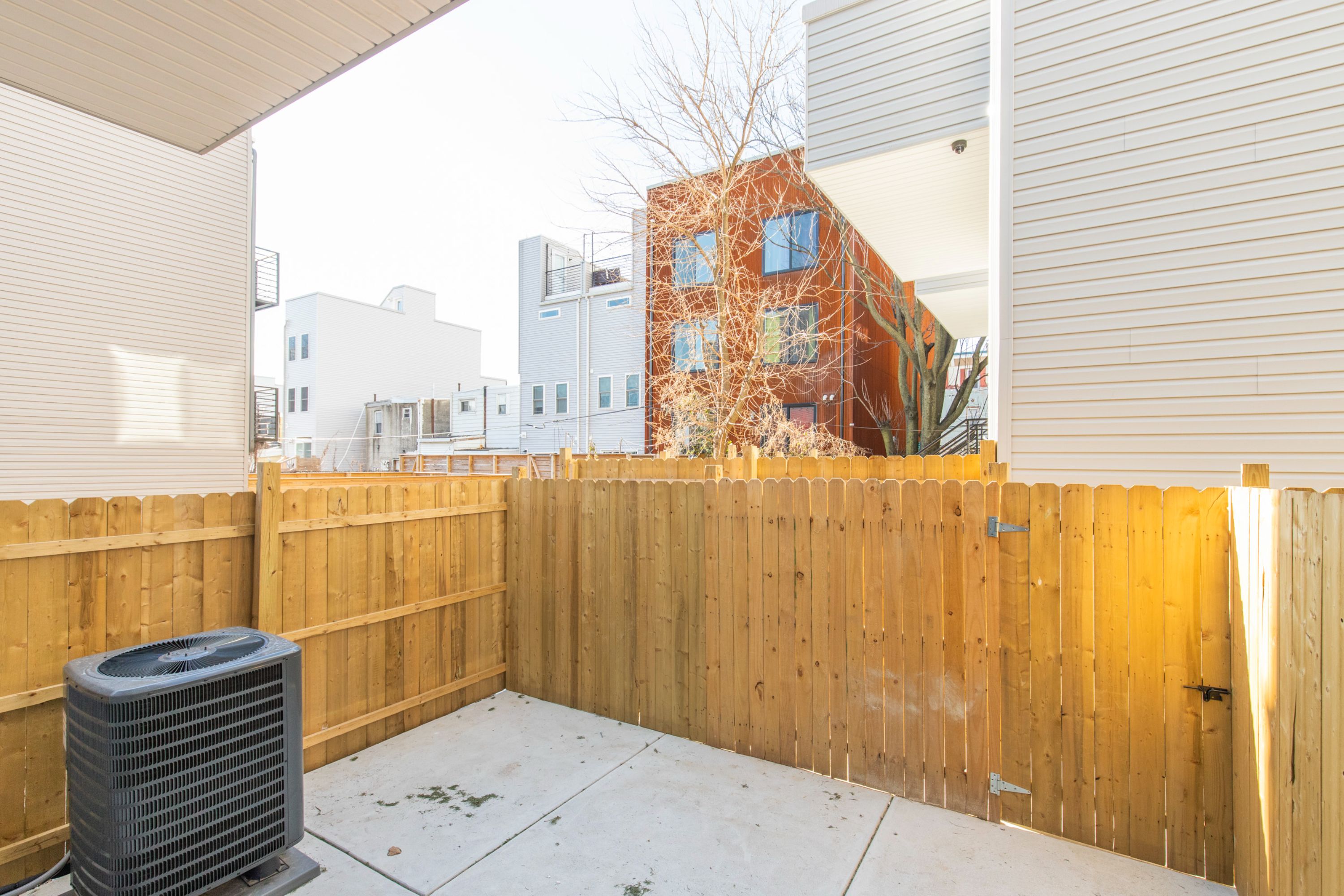 1906 E York St Unit 1