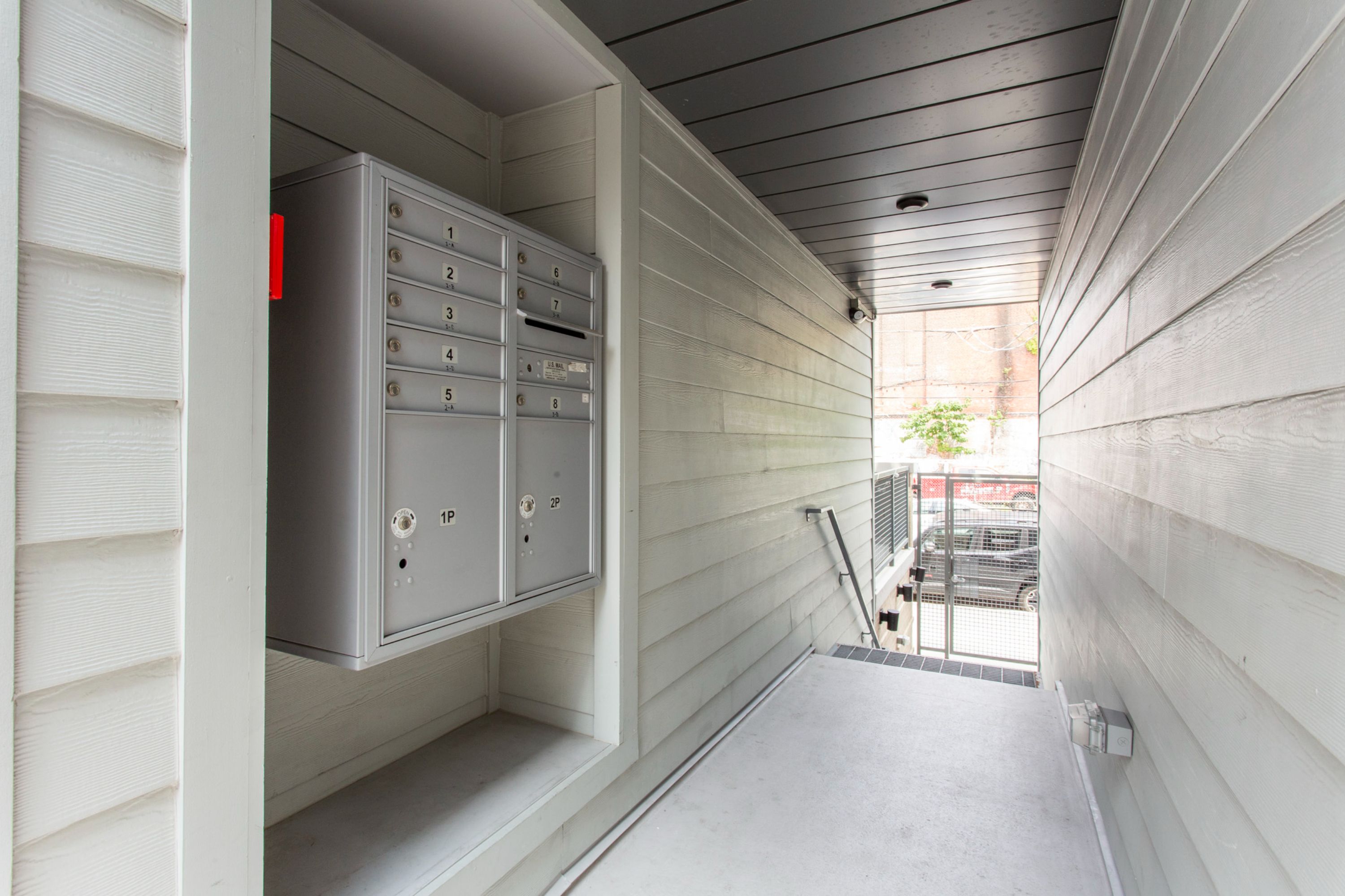 1206 N 7TH ST Unit 1B