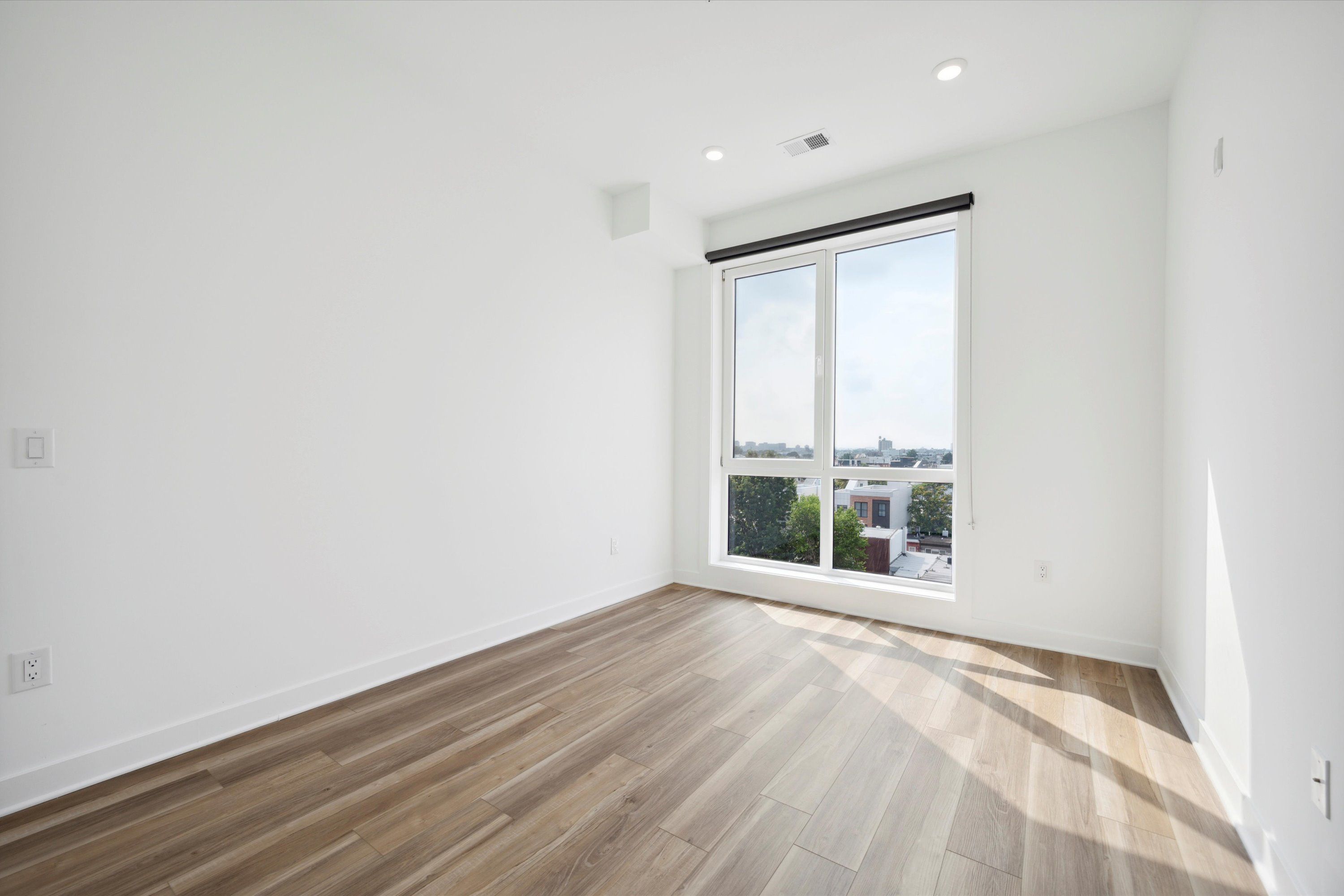 2636 E YORK ST Unit 606