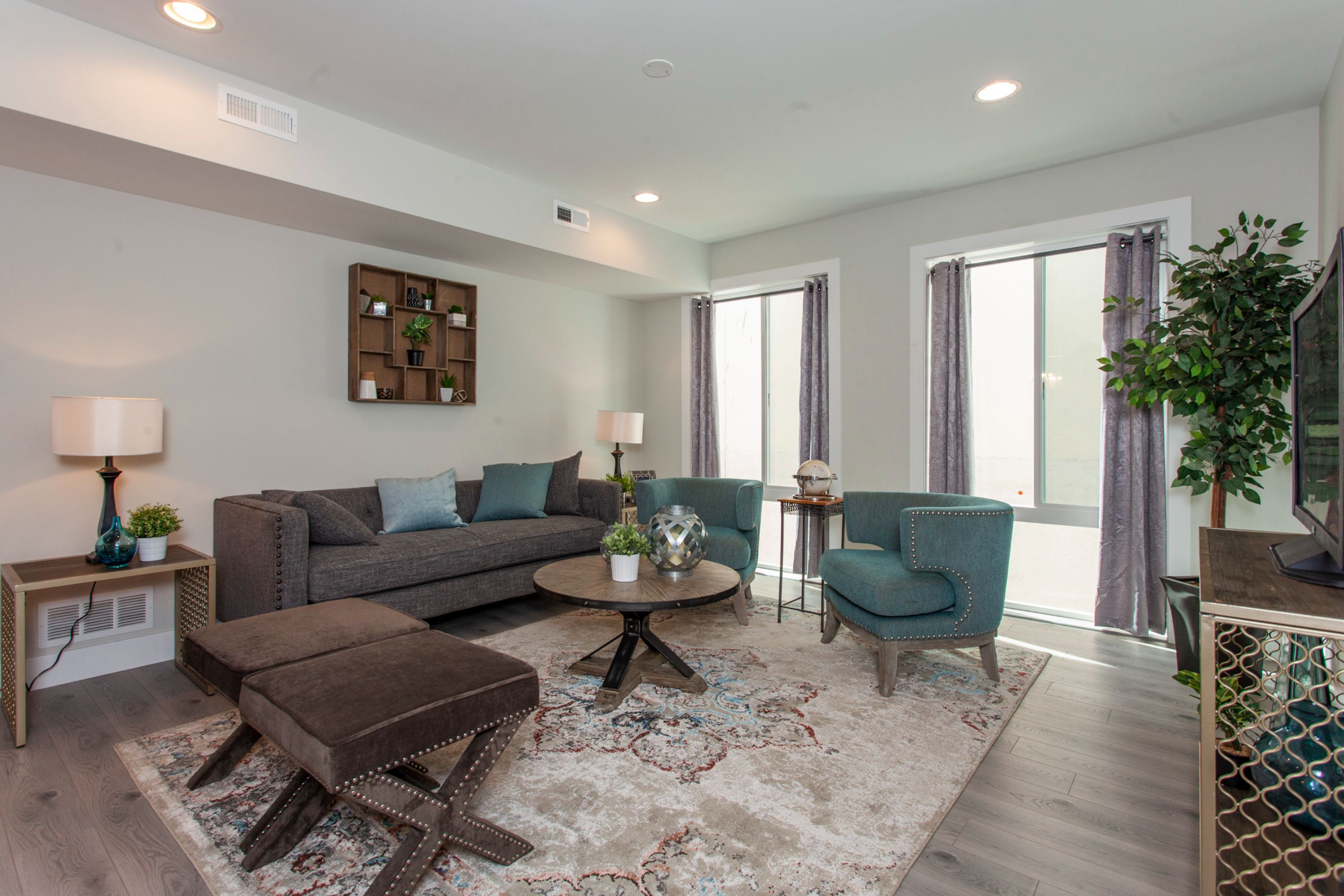 1533-39 PARRISH ST Unit 4G