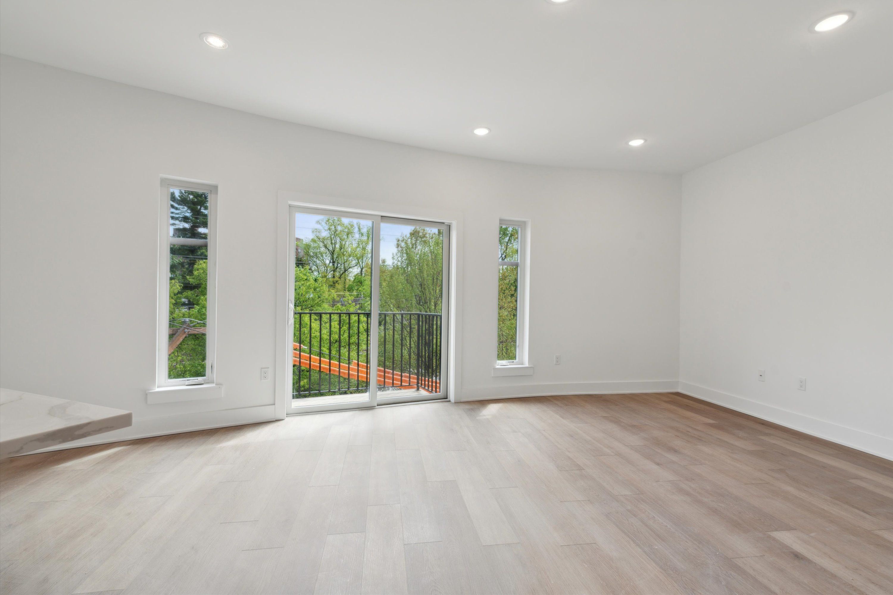 367 W Hortter St Unit 401