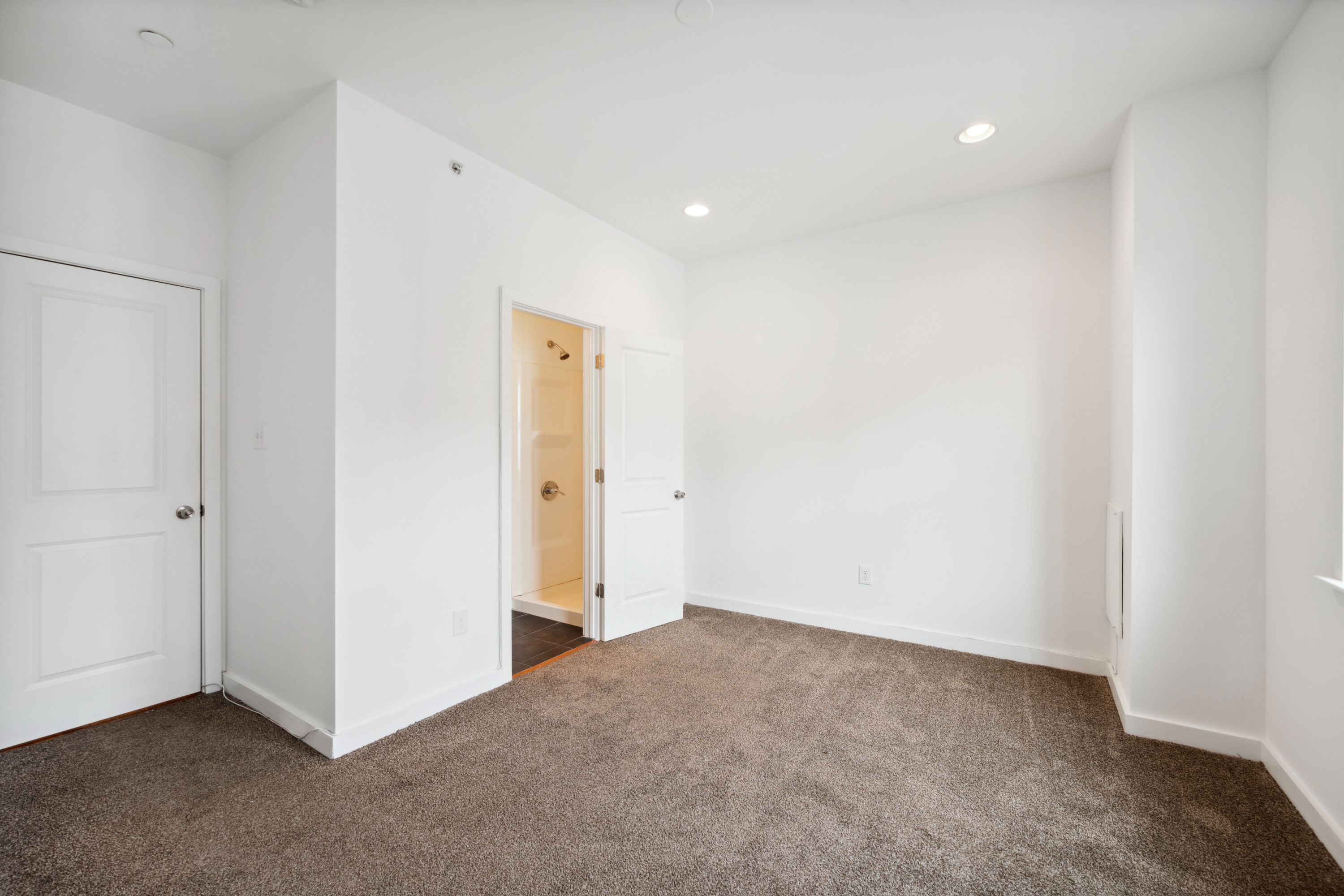 1612 N SYDENHAM ST Unit 2