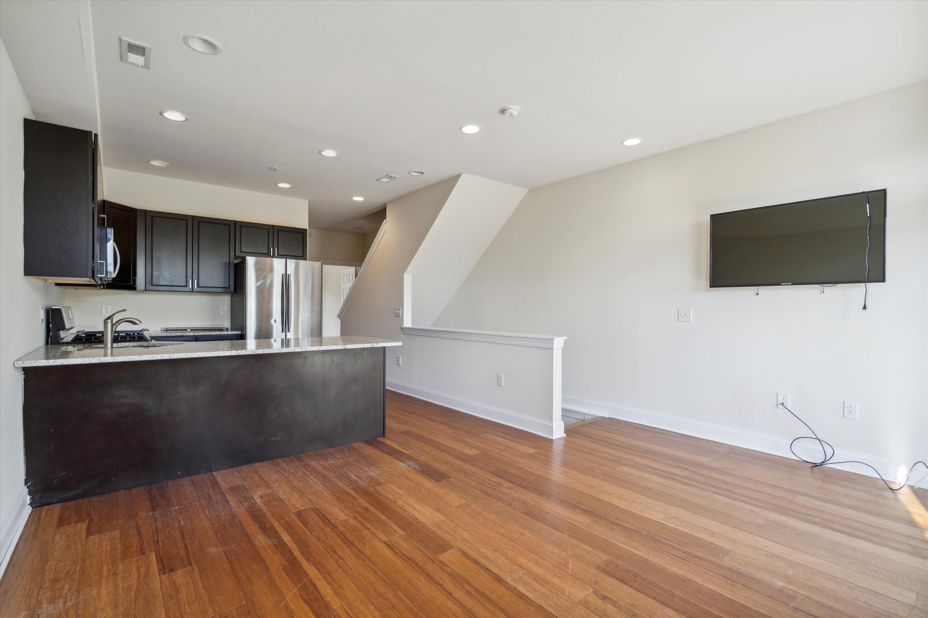 1714 FONTAIN ST Unit B