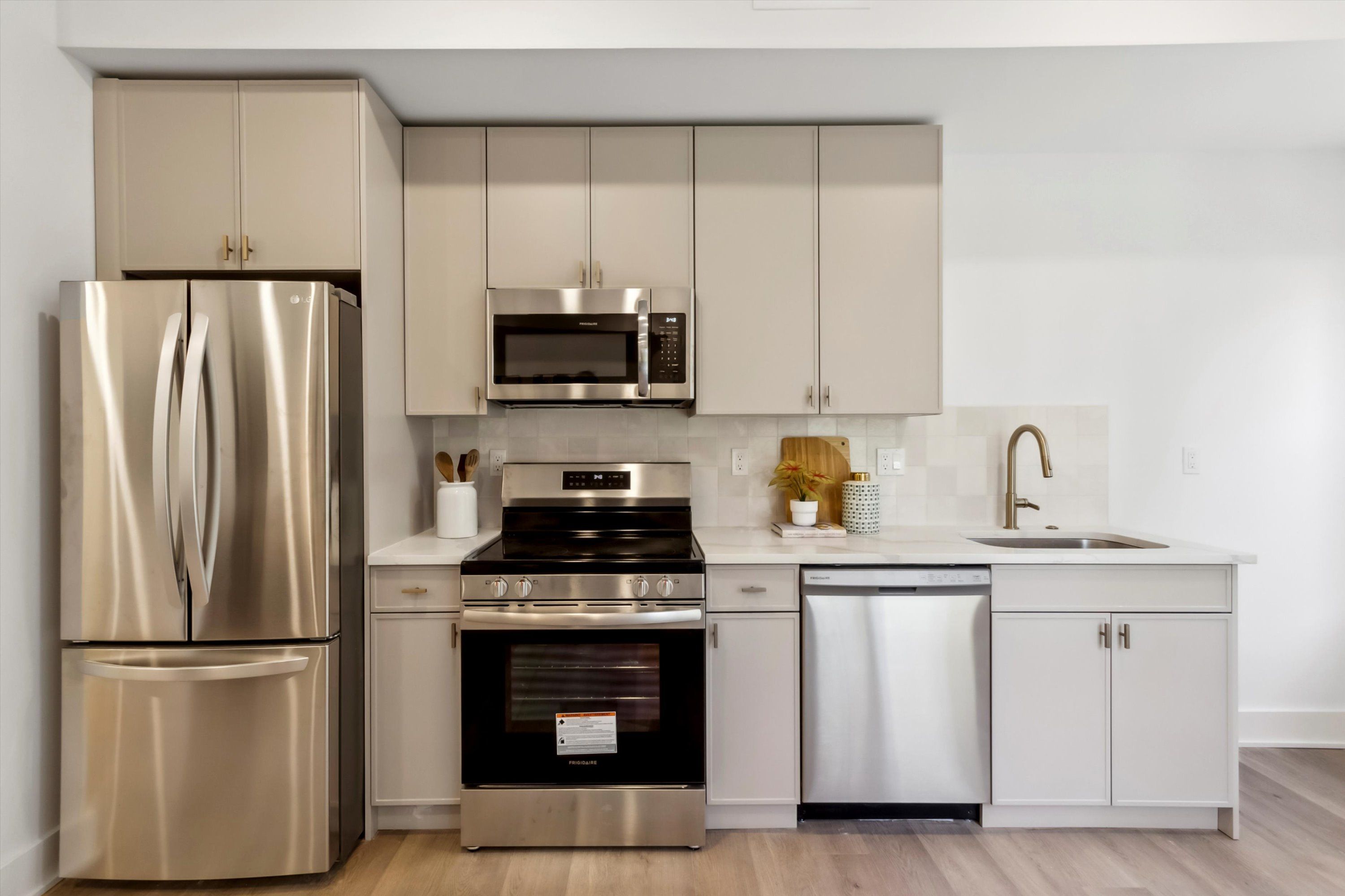 367 W Hortter St Unit 202