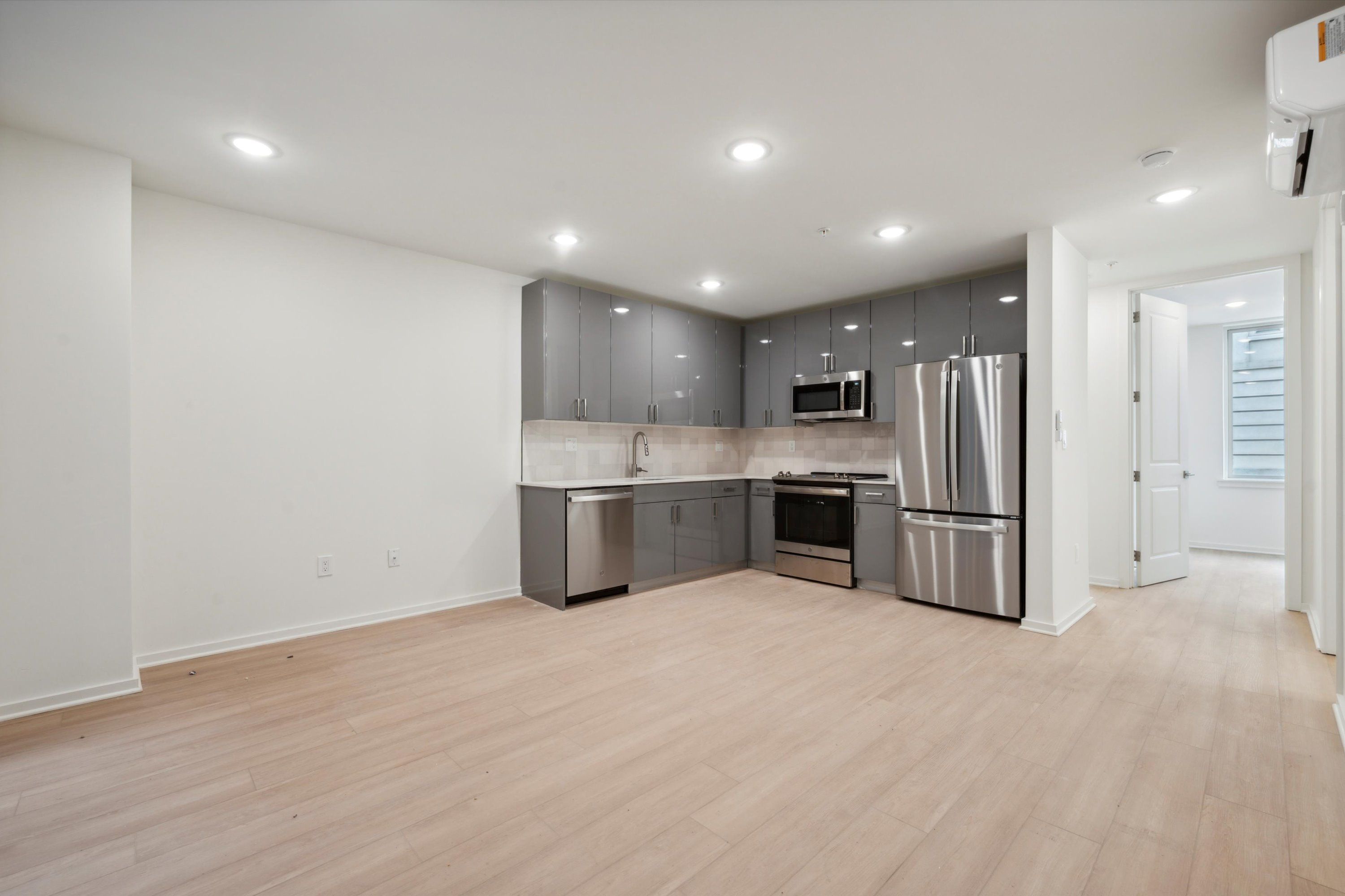 225 N 12TH ST Unit 103