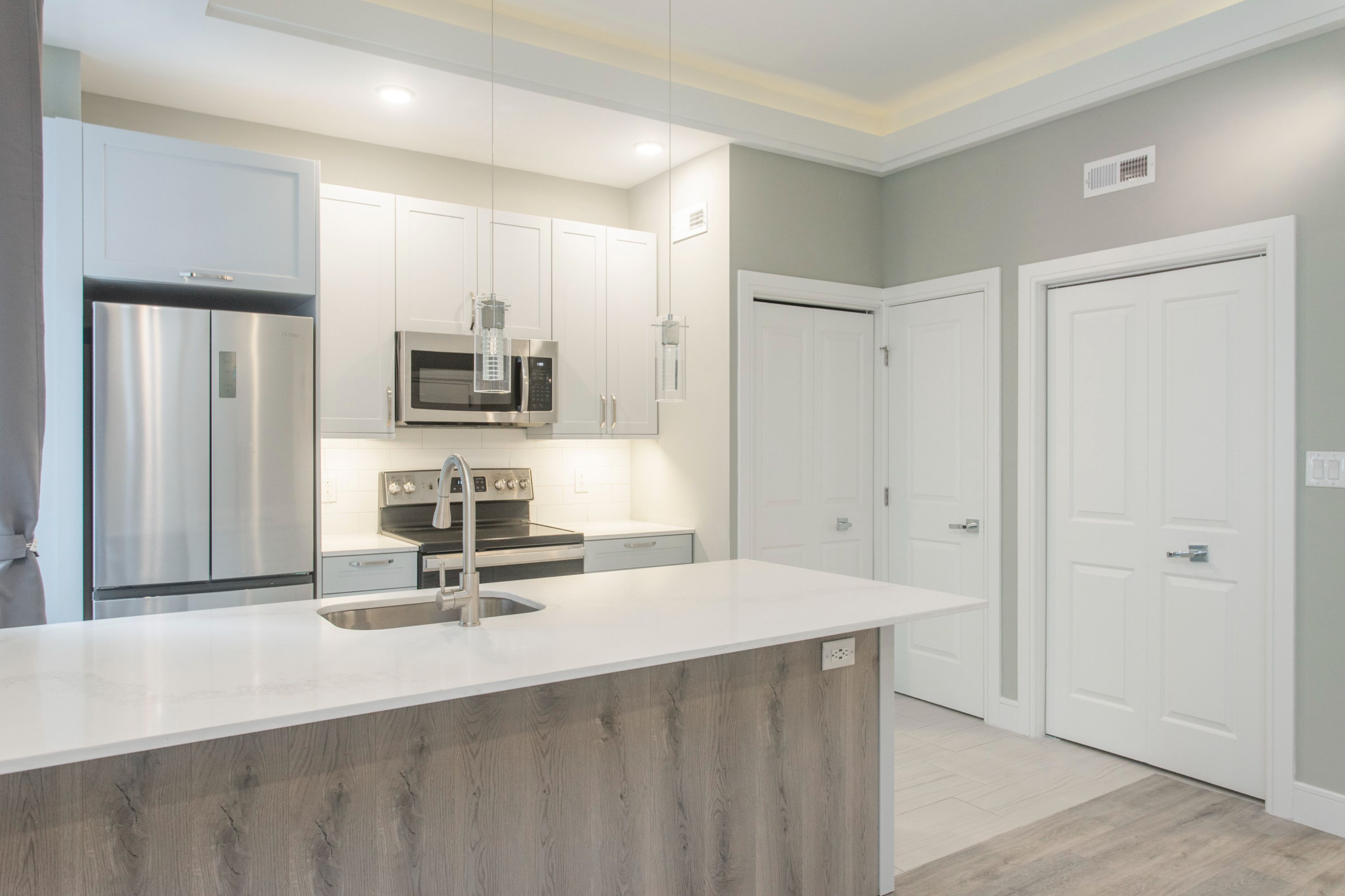 1133 E COLUMBIA AVE Unit 103