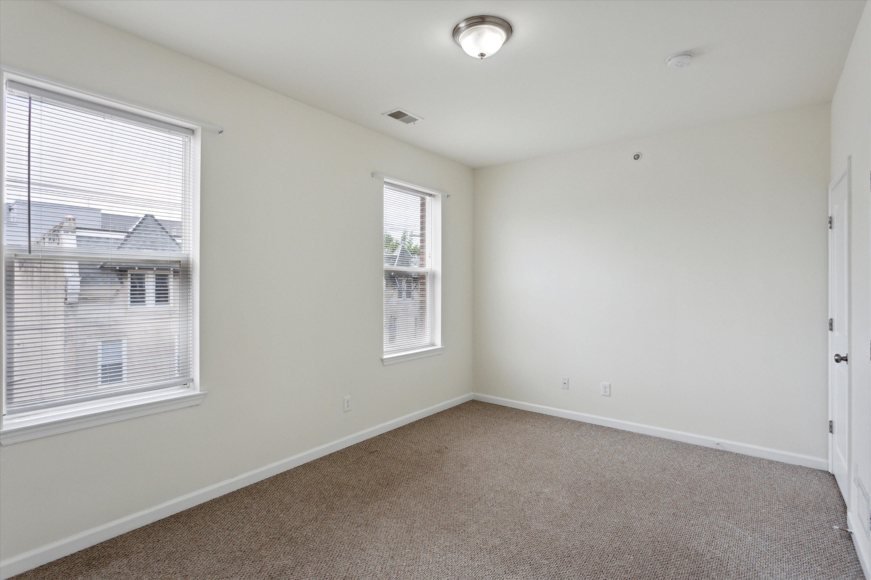 1811 W BERKS ST Unit C