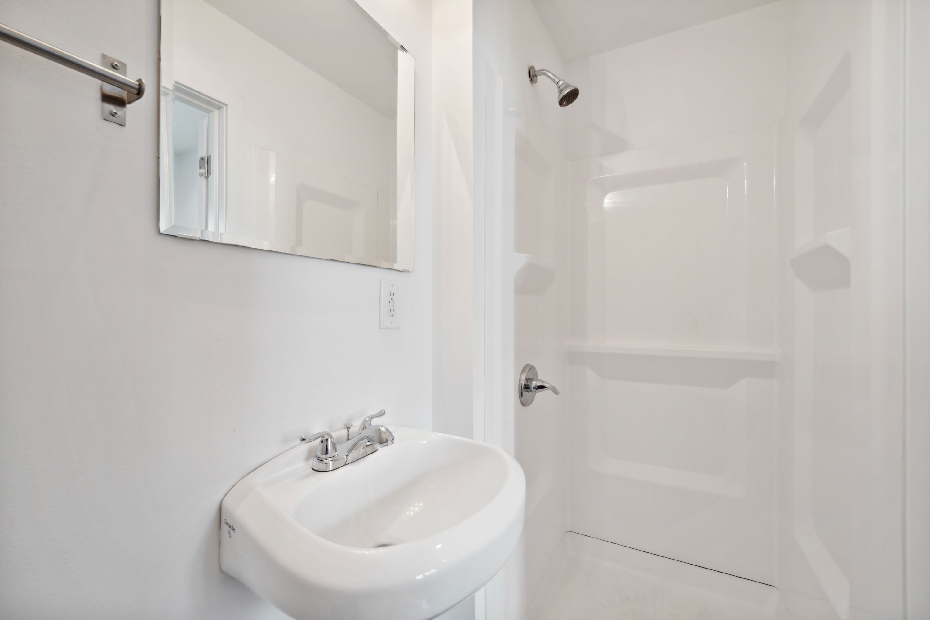 1612 N SYDENHAM ST Unit 2