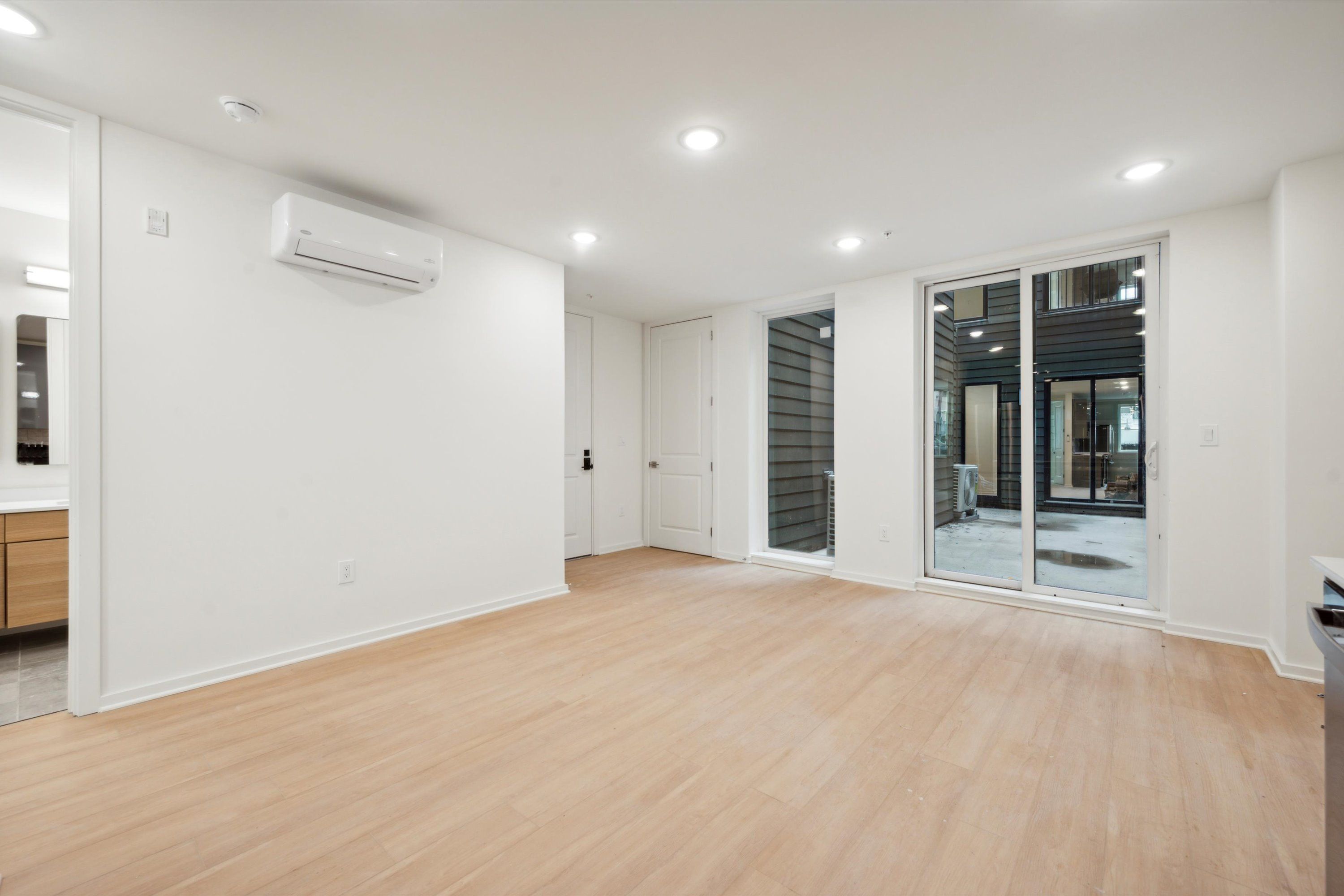 225 N 12TH ST Unit 103