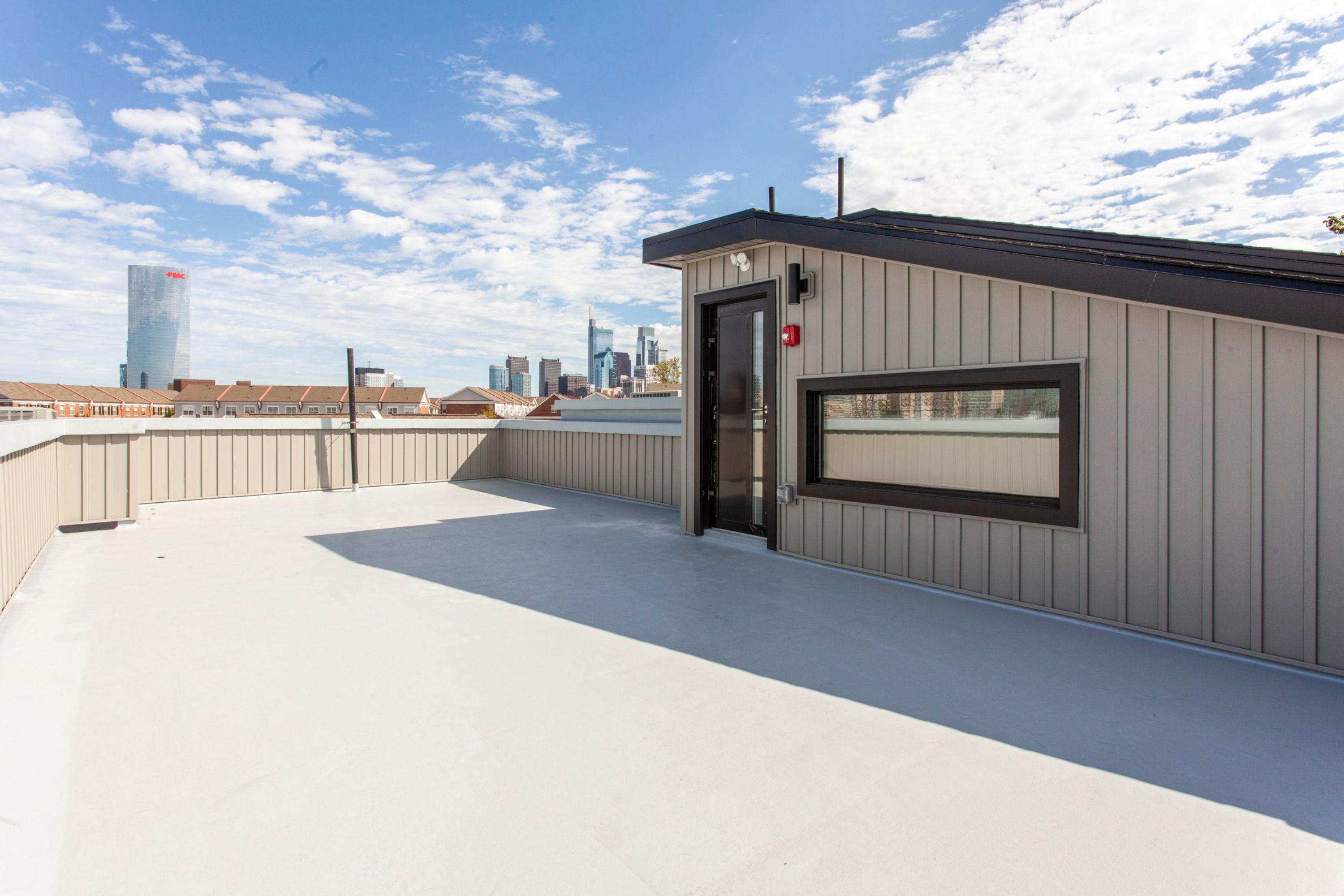 2553 MONTROSE ST Unit B