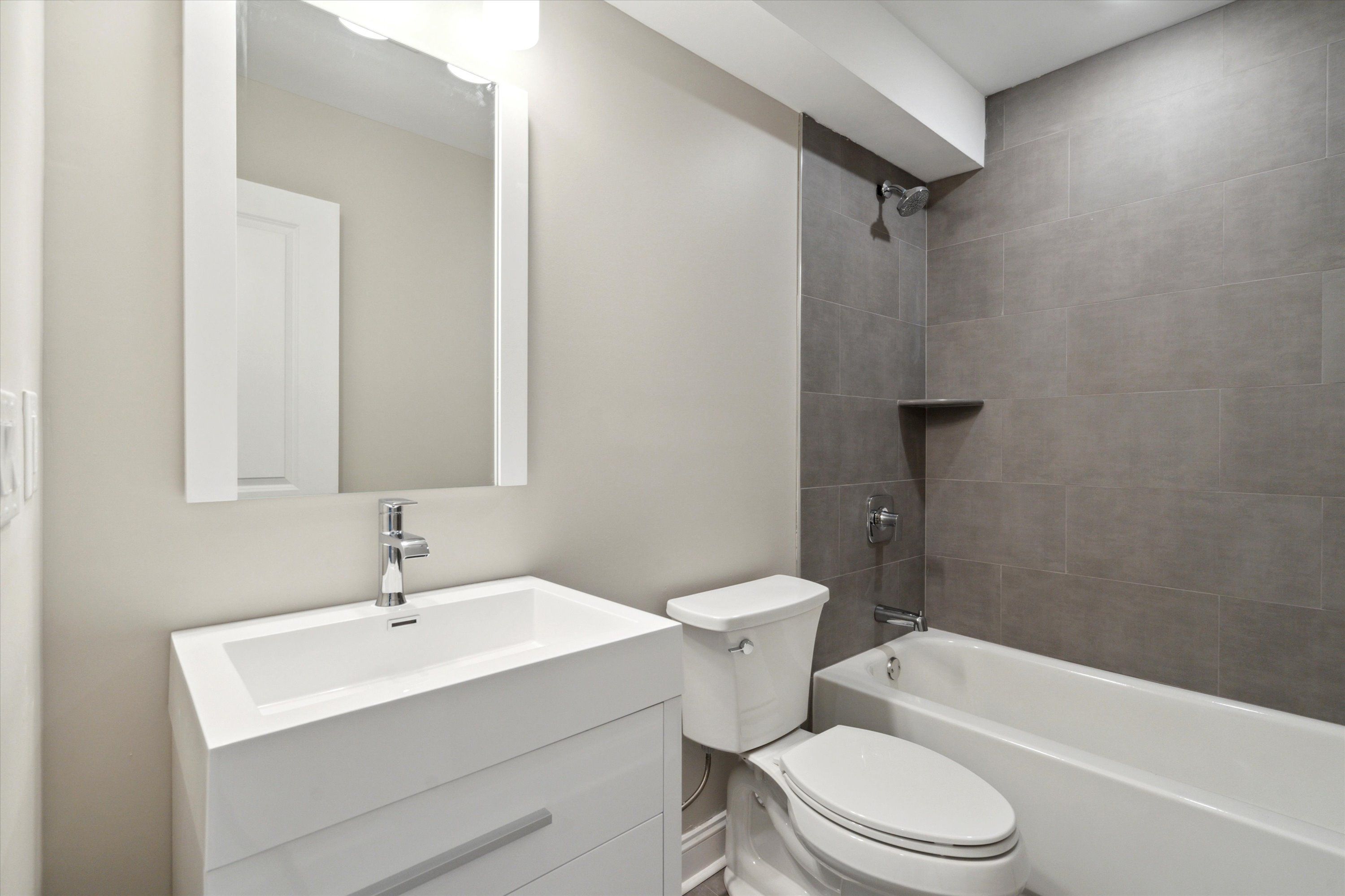 249 W OXFORD ST Unit 1