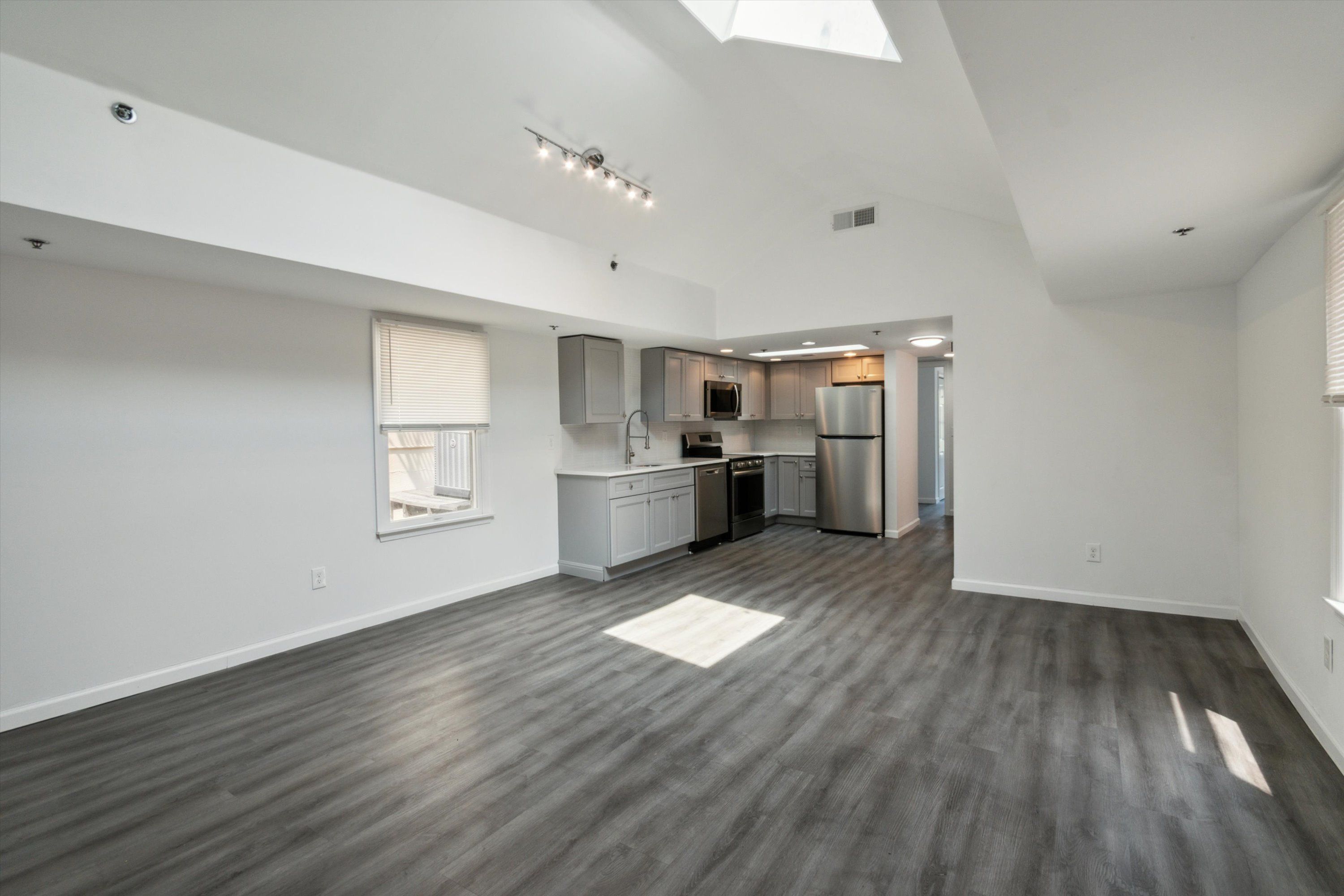 152 NASSAU ST Unit 2