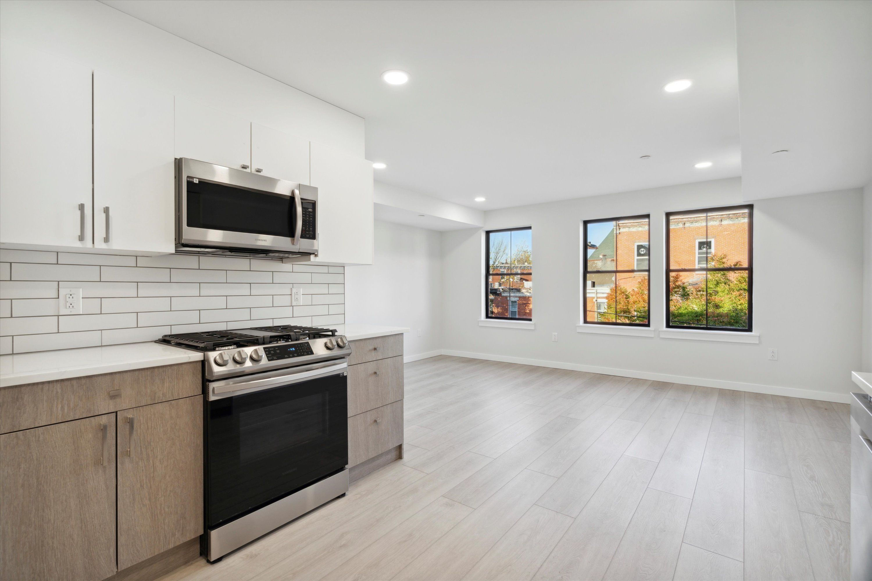 3729 LANCASTER AVE Unit 103