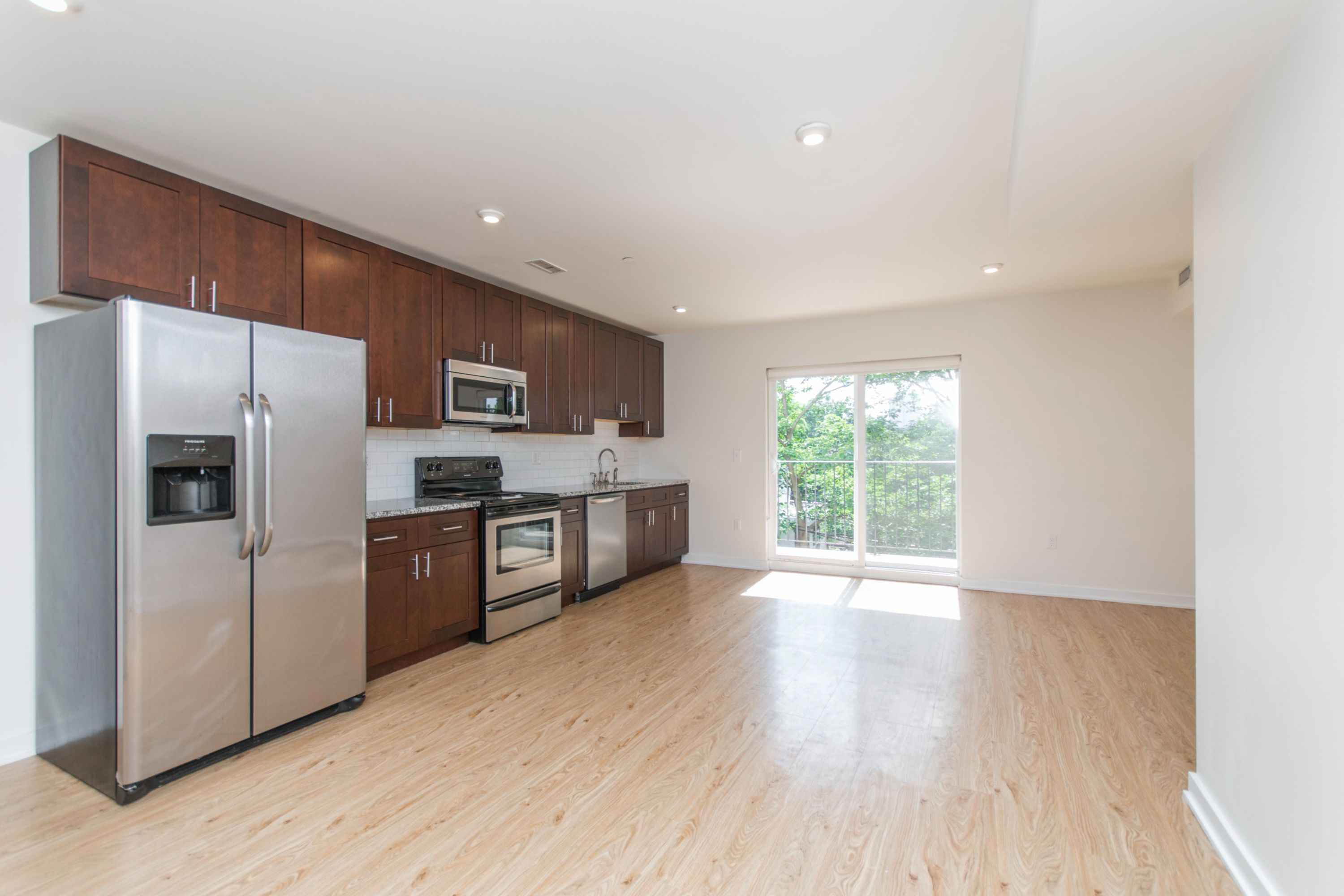 245-47 S 45TH ST Unit 2D