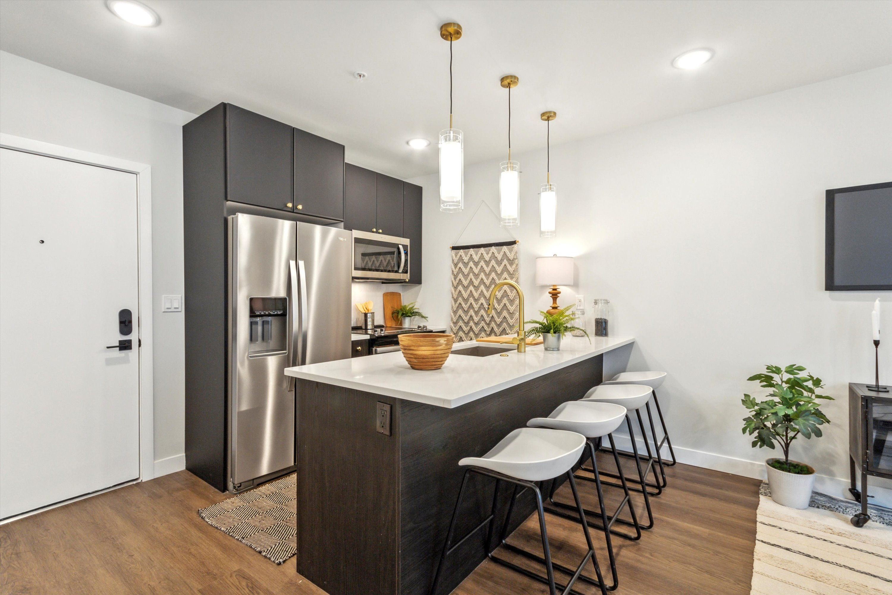 1102 GERMANTOWN AVENUE Unit 405