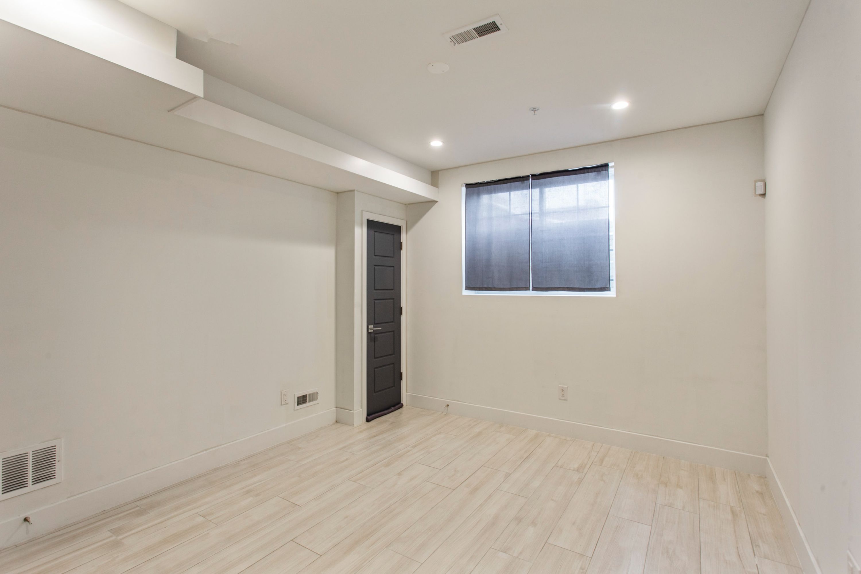 2647 FEDERAL ST Unit 1