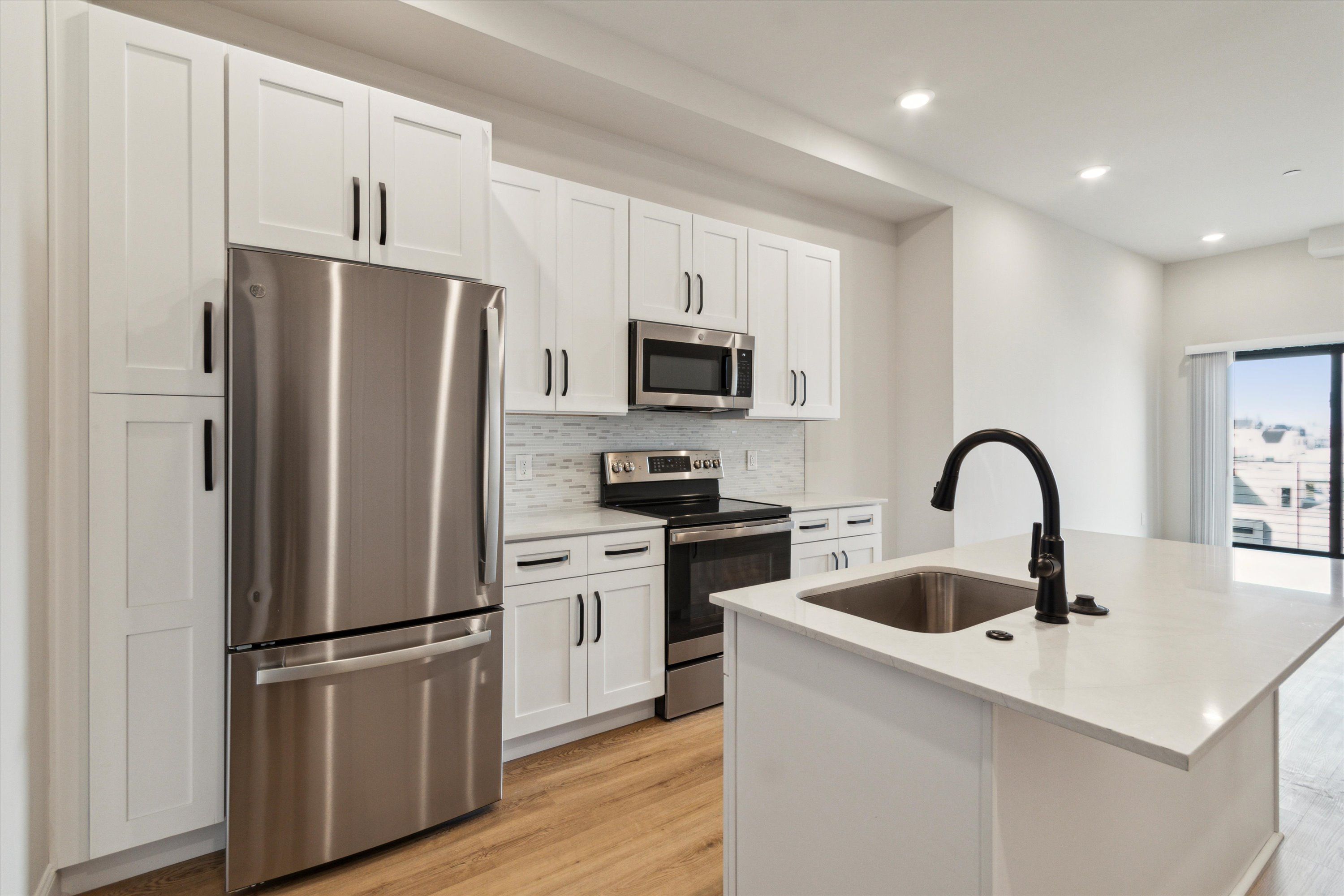 2157 E LEHIGH AVE Unit 502