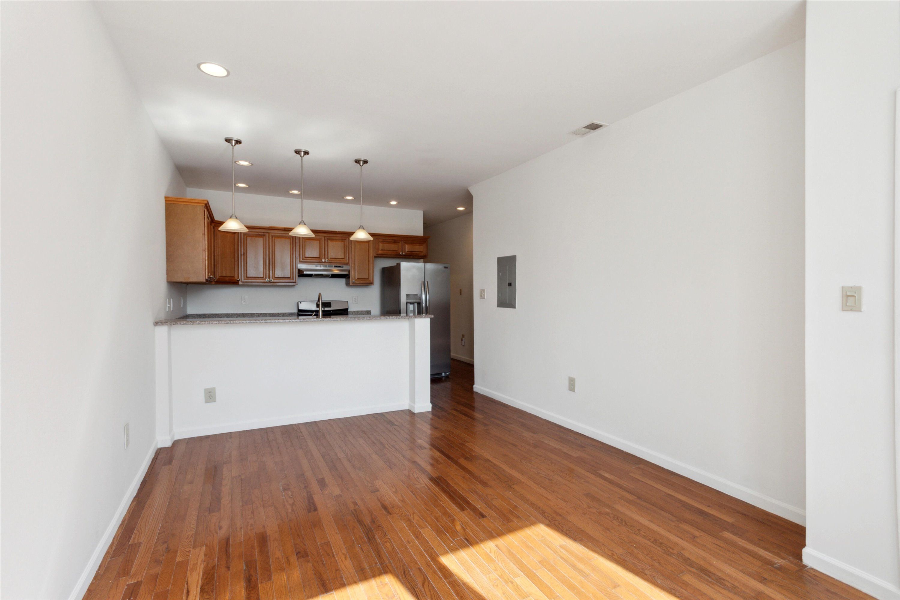 1629 GERMANTOWN AVE Unit 1