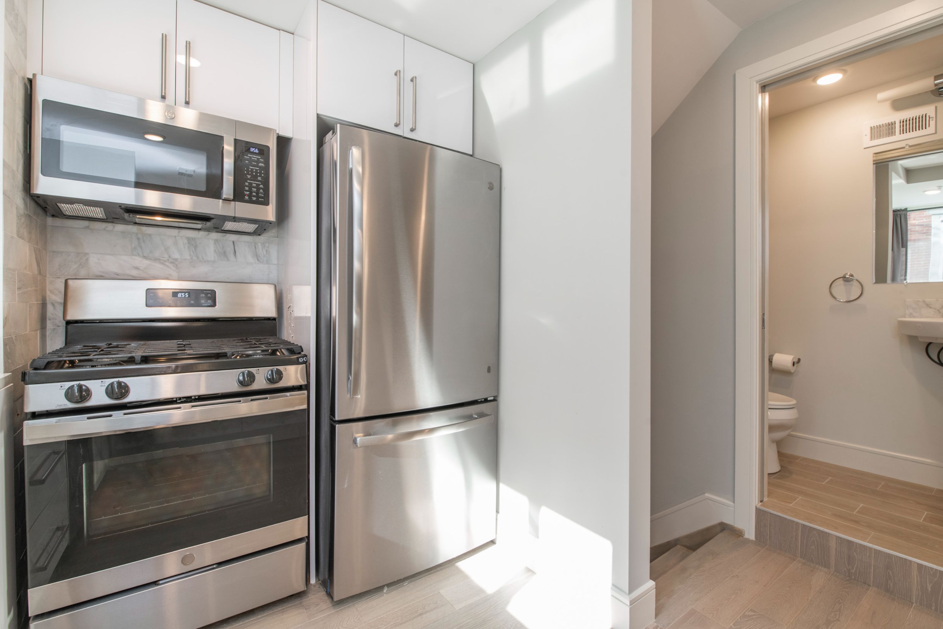 628 N Bodine ST Unit 1