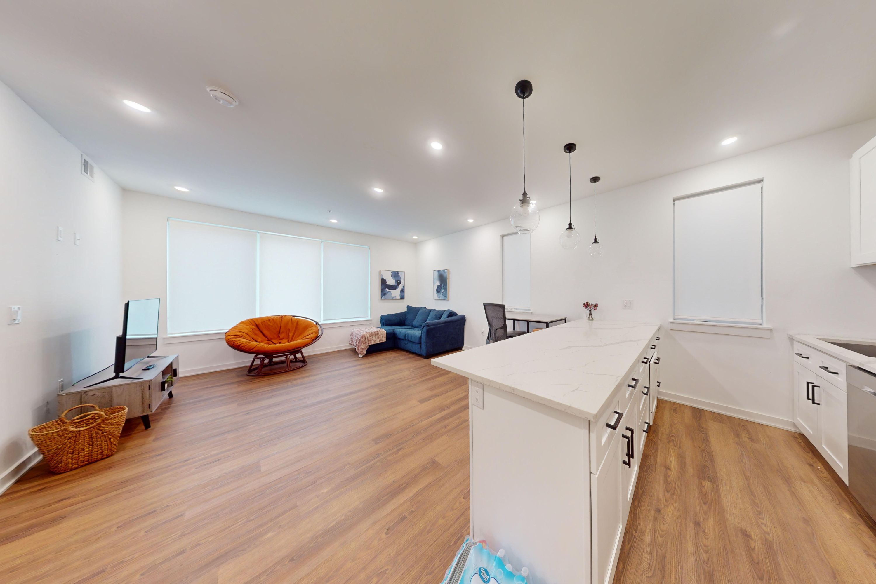 2421 MASCHER ST Unit 102