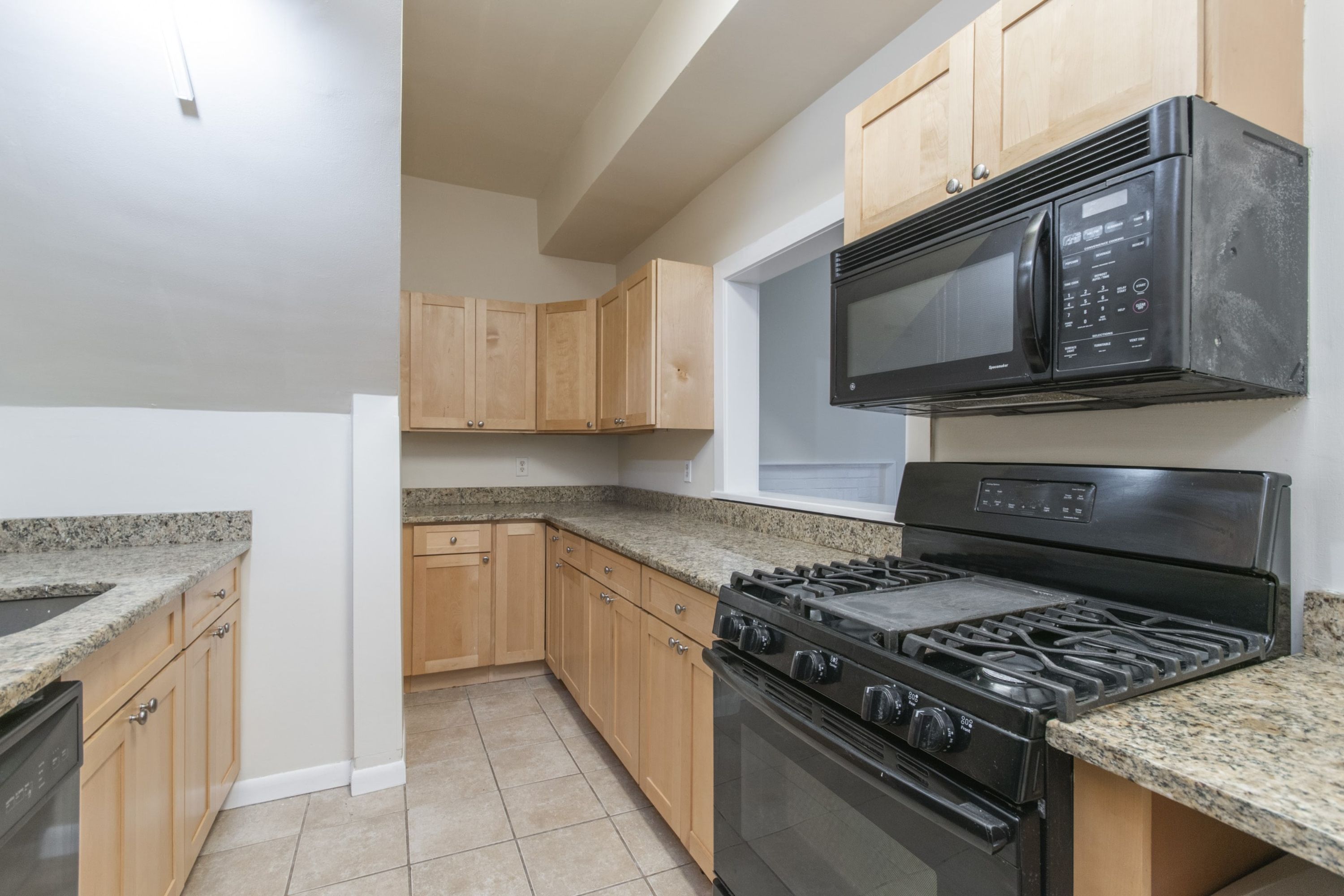 272 Nassau St Unit 5