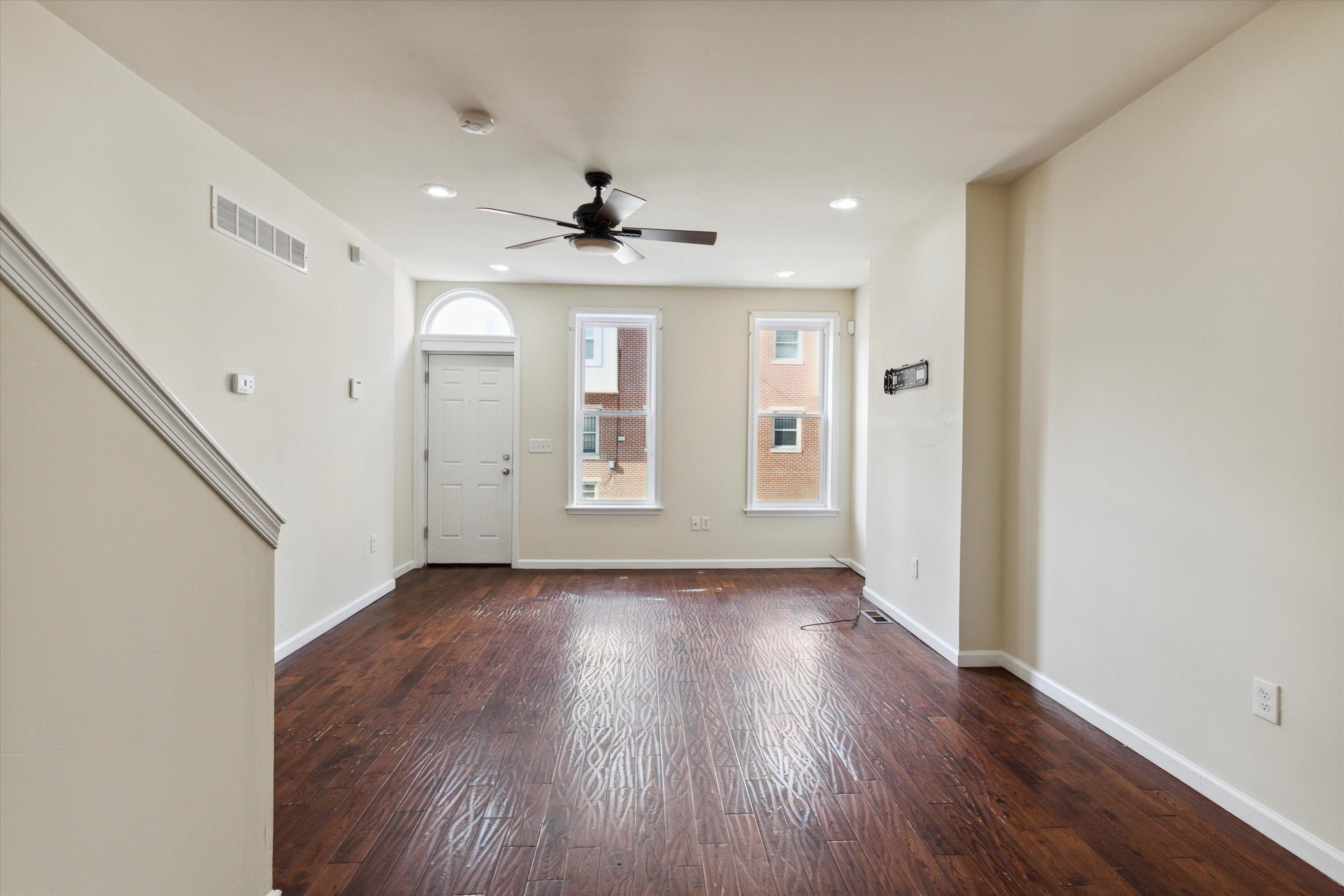 1804 W MONTGOMERY AVE