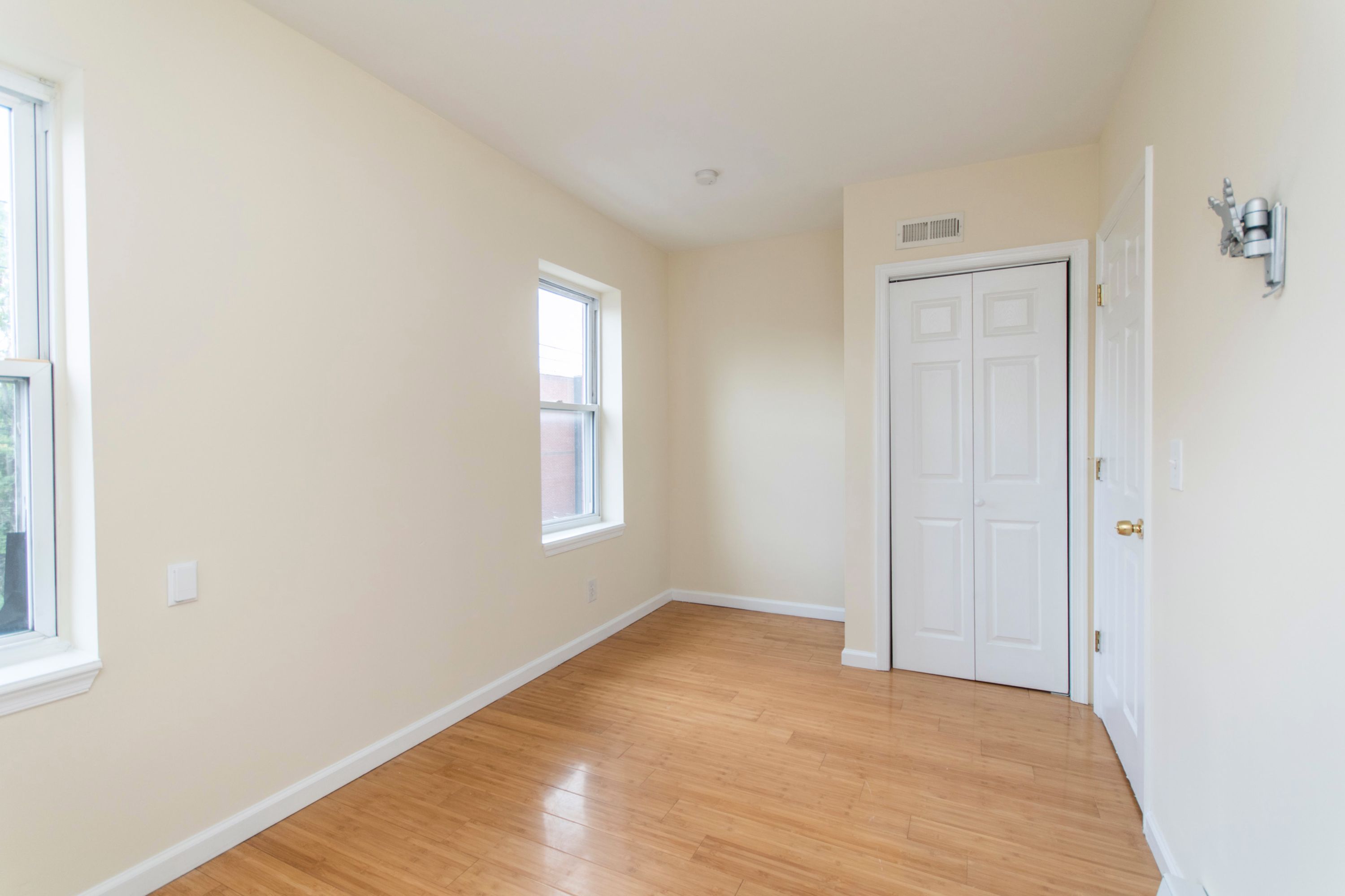 1616 WILLINGTON ST Unit 3