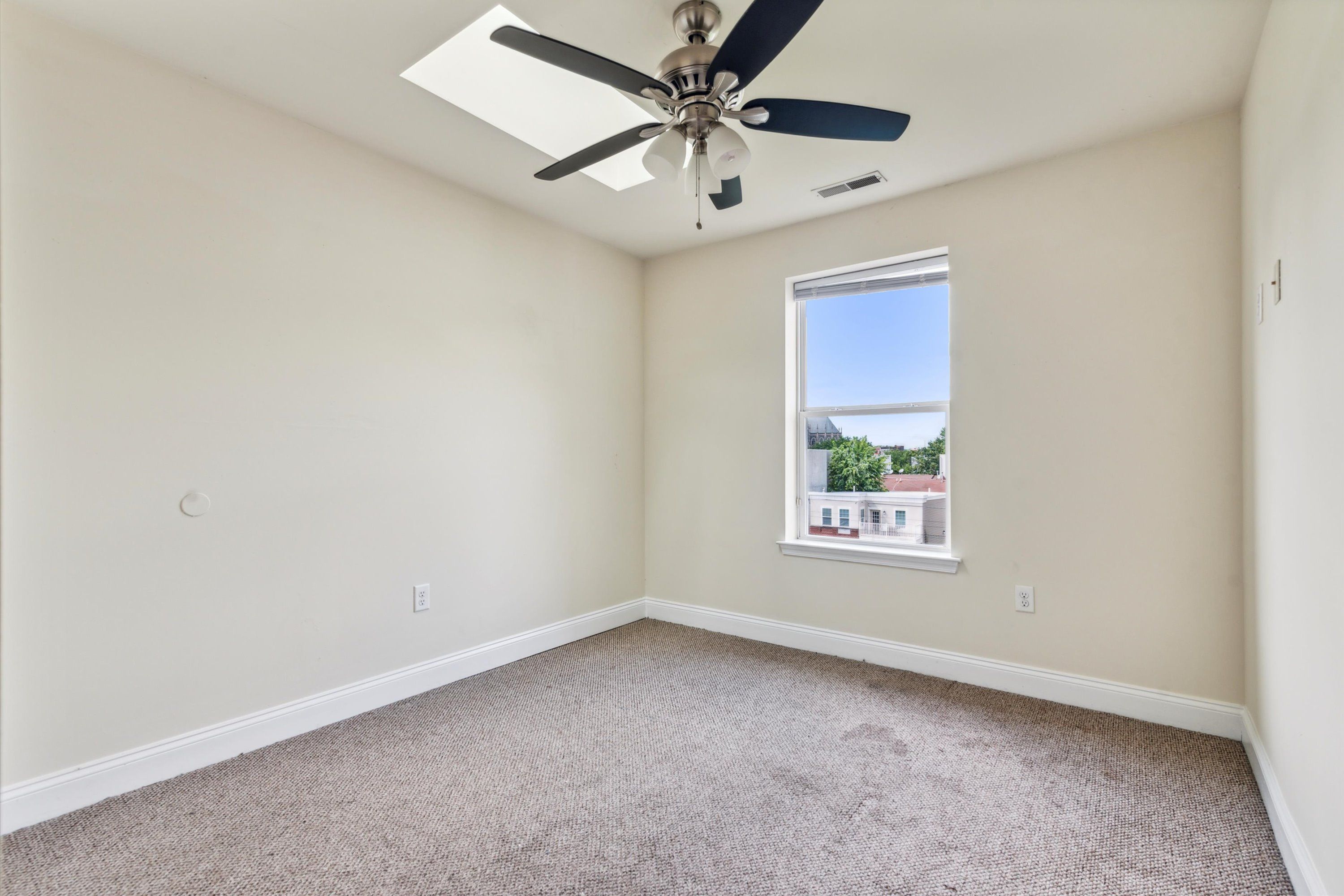 1705 ARLINGTON ST Unit B