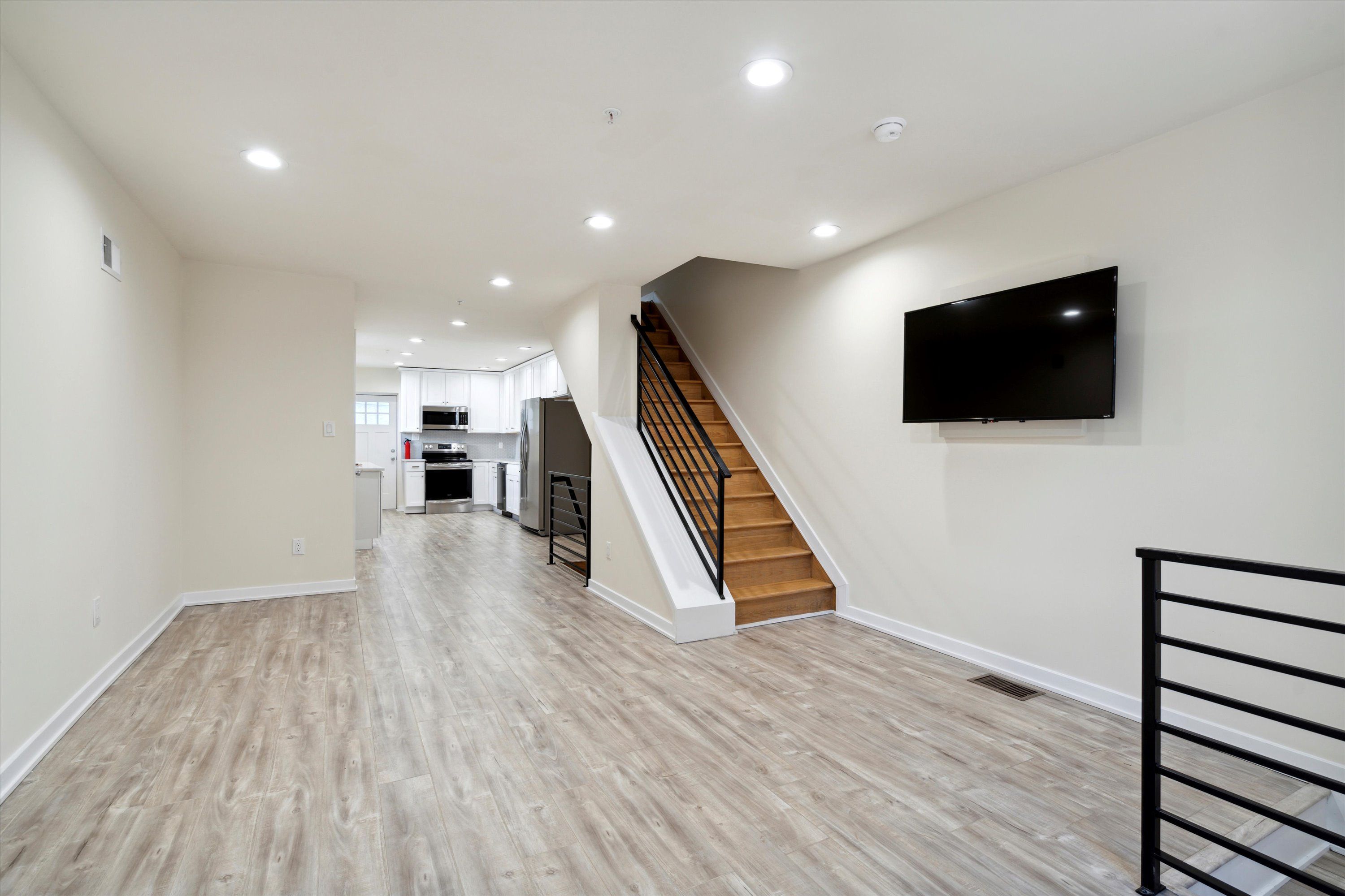 1820 W Montgomery Ave