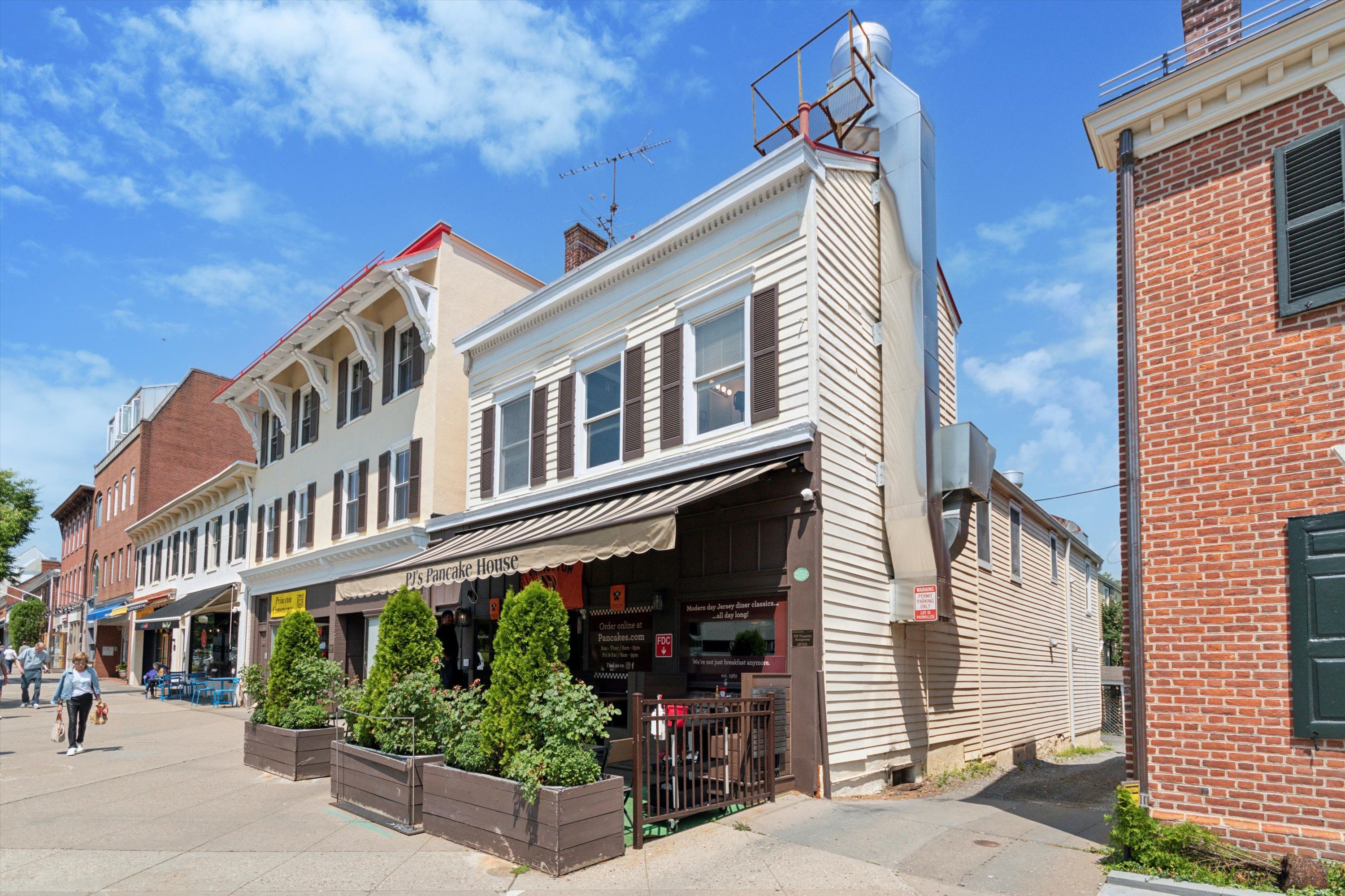 152 NASSAU ST Unit 2