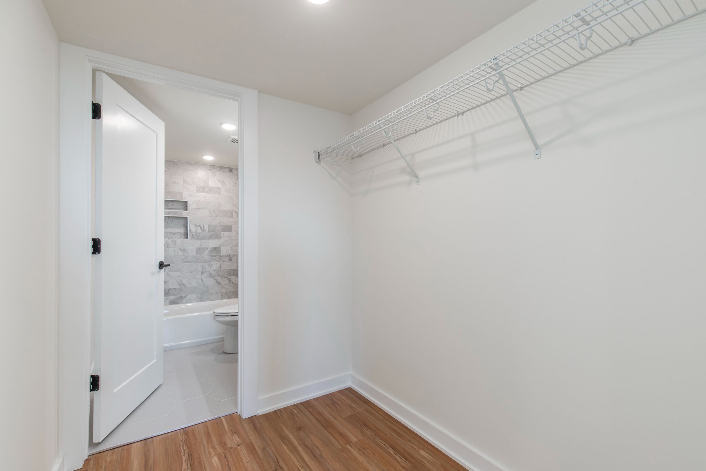 810 W Norris ST Unit 2