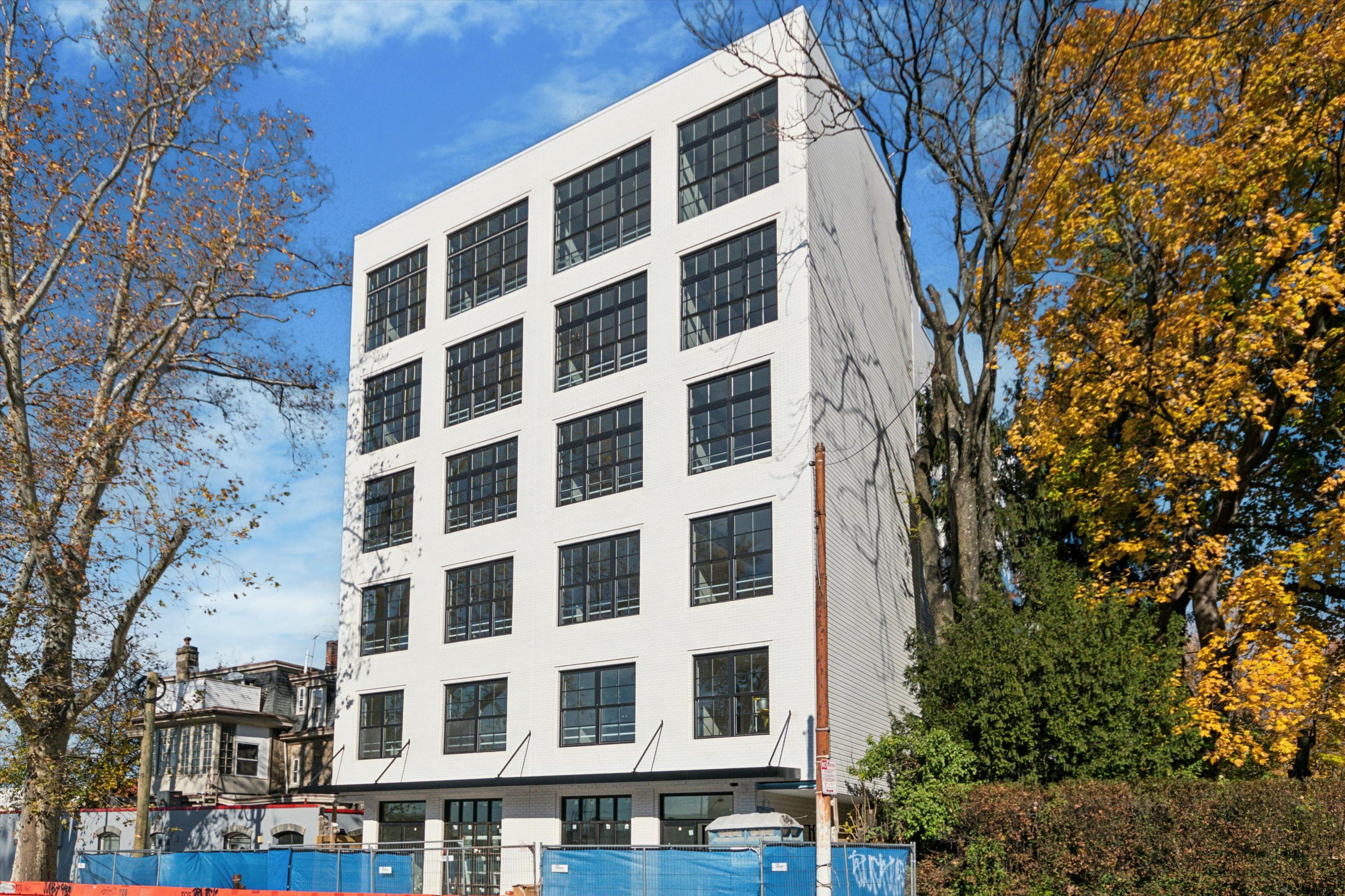 5521 Wayne Ave Unit 205